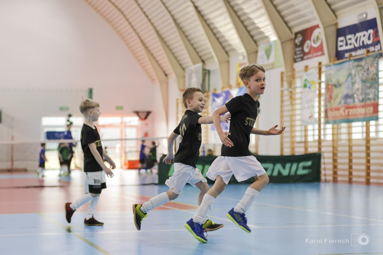 Zdjęcie w galerii na portalu naszraciborz.pl: Zacięta rywalizacja młodych piłkarzy w Krzanowicach [FOTO] wiadomości z regionu