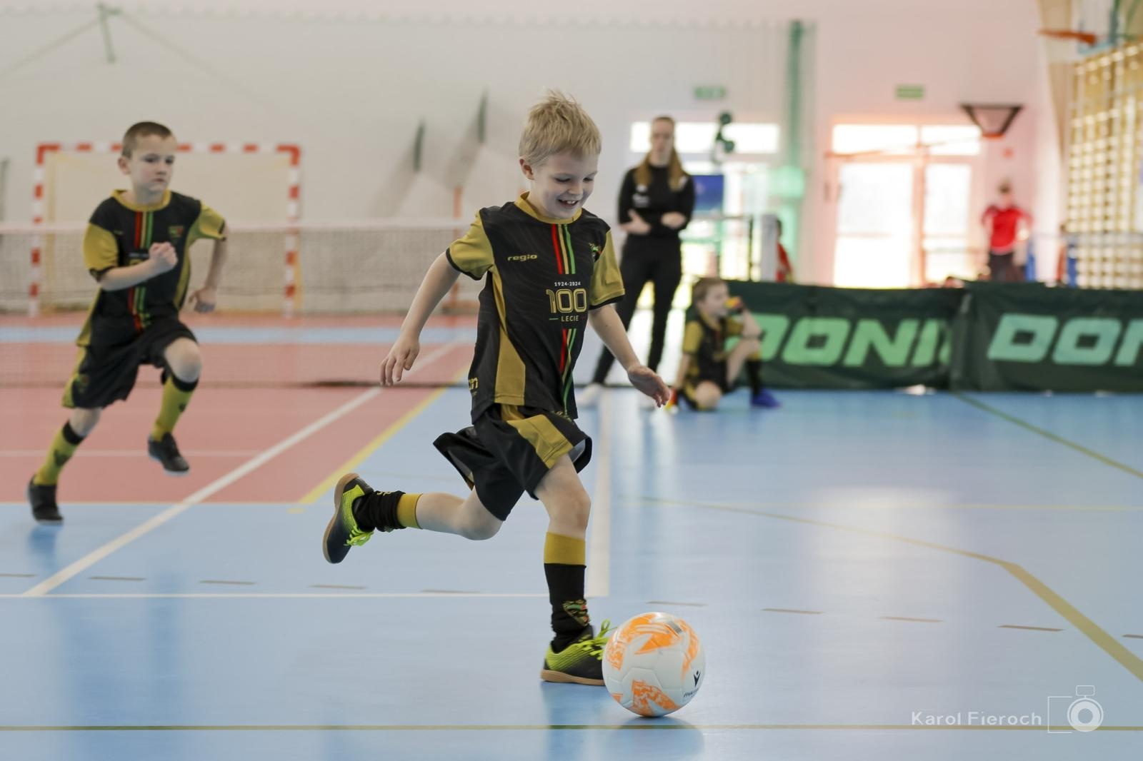 Zdjęcie w galerii na portalu naszraciborz.pl: Zacięta rywalizacja młodych piłkarzy w Krzanowicach [FOTO] wiadomości z regionu