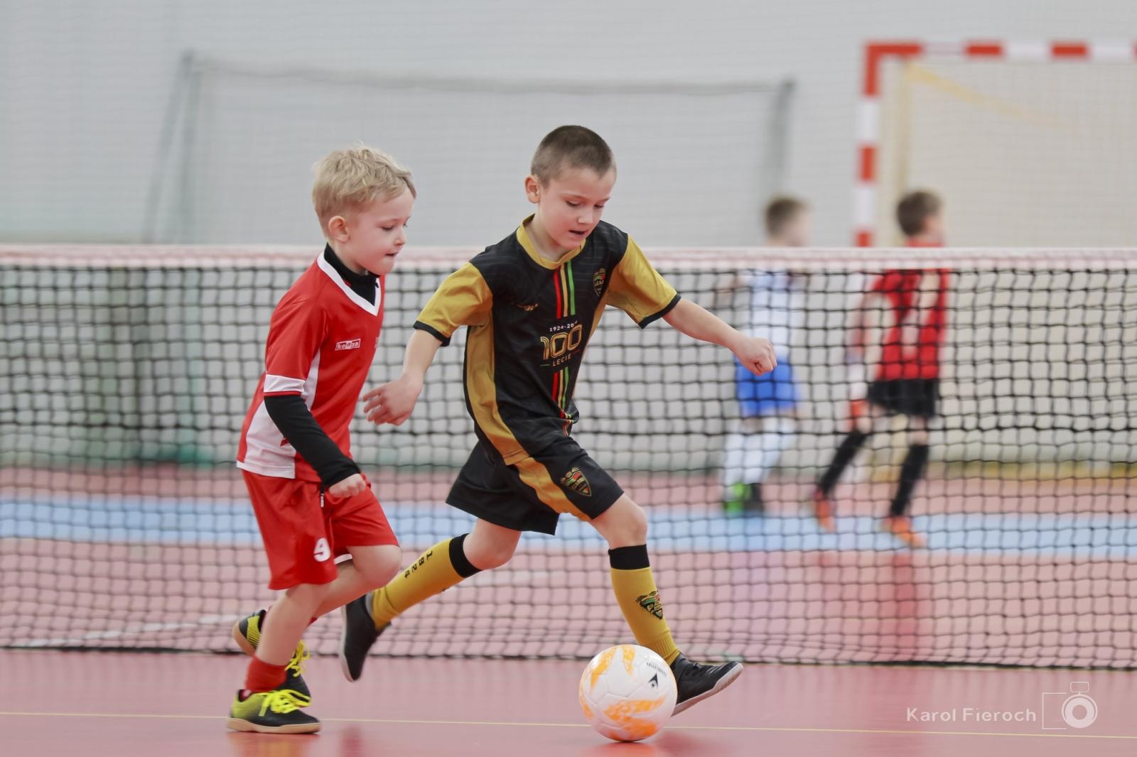 Zdjęcie w galerii na portalu naszraciborz.pl: Zacięta rywalizacja młodych piłkarzy w Krzanowicach [FOTO] wiadomości z regionu