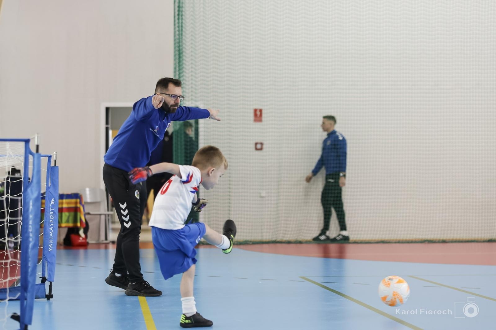 Zdjęcie w galerii na portalu naszraciborz.pl: Zacięta rywalizacja młodych piłkarzy w Krzanowicach [FOTO] wiadomości z regionu