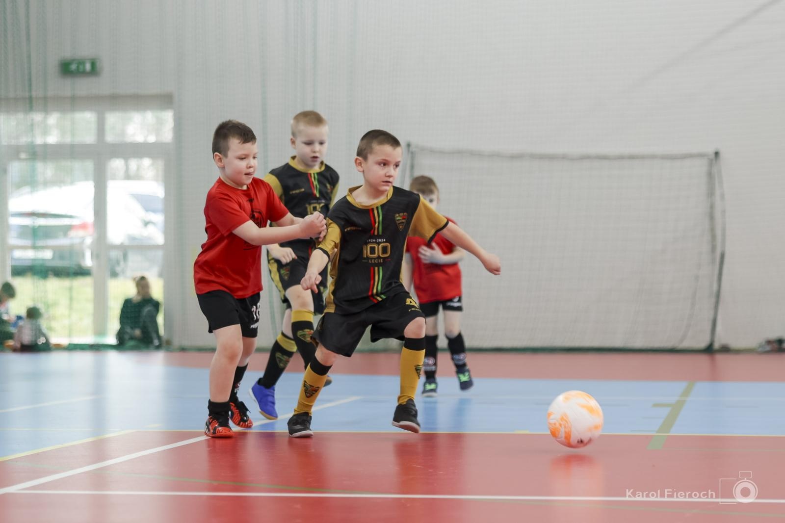 Zdjęcie w galerii na portalu naszraciborz.pl: Zacięta rywalizacja młodych piłkarzy w Krzanowicach [FOTO] wiadomości z regionu