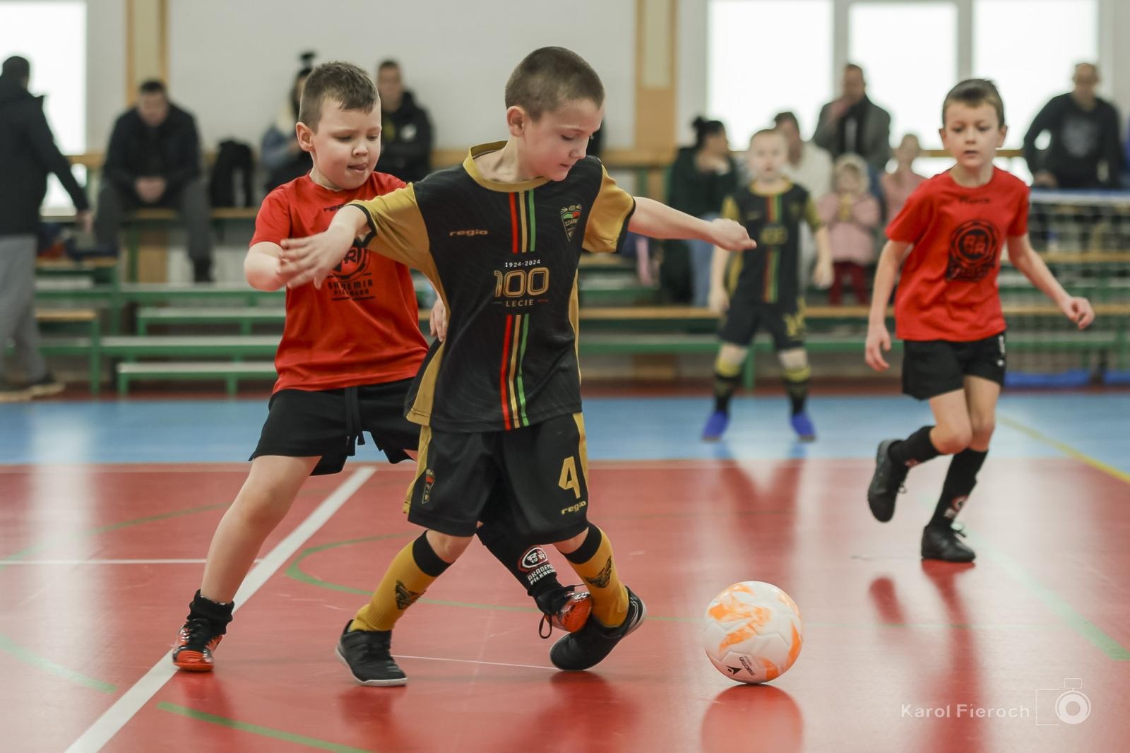 Zdjęcie w galerii na portalu naszraciborz.pl: Zacięta rywalizacja młodych piłkarzy w Krzanowicach [FOTO] wiadomości z regionu