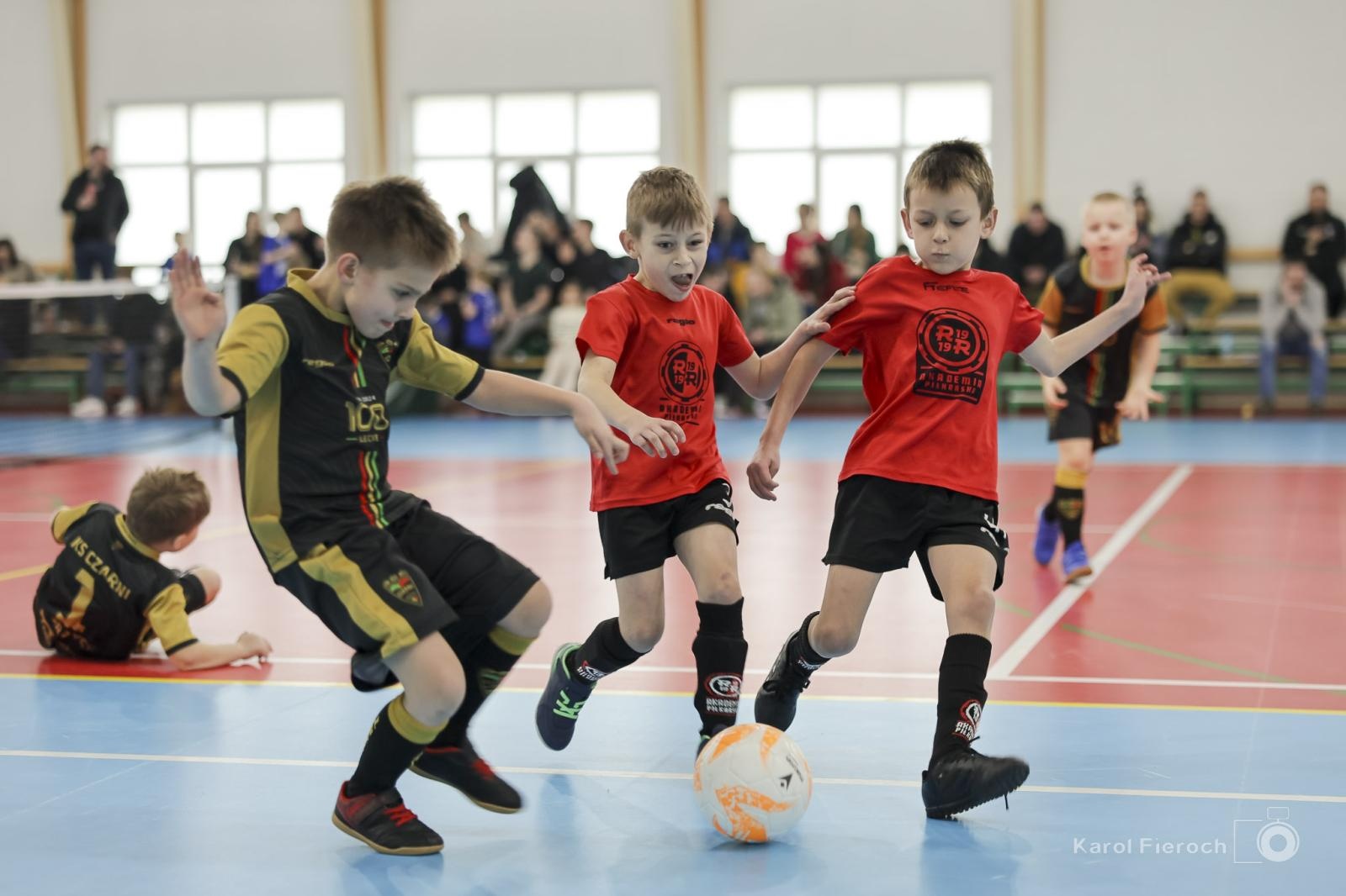 Zdjęcie w galerii na portalu naszraciborz.pl: Zacięta rywalizacja młodych piłkarzy w Krzanowicach [FOTO] wiadomości z regionu