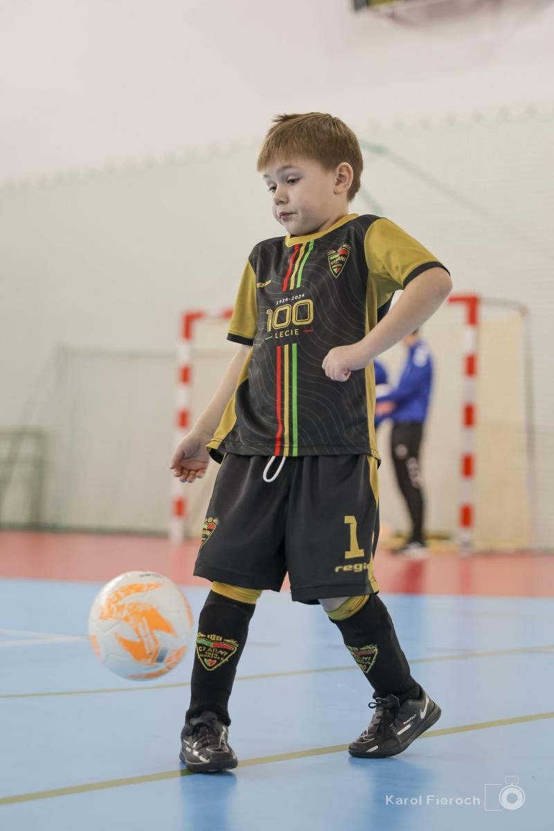 Zdjęcie w galerii na portalu naszraciborz.pl: Zacięta rywalizacja młodych piłkarzy w Krzanowicach [FOTO] wiadomości z regionu