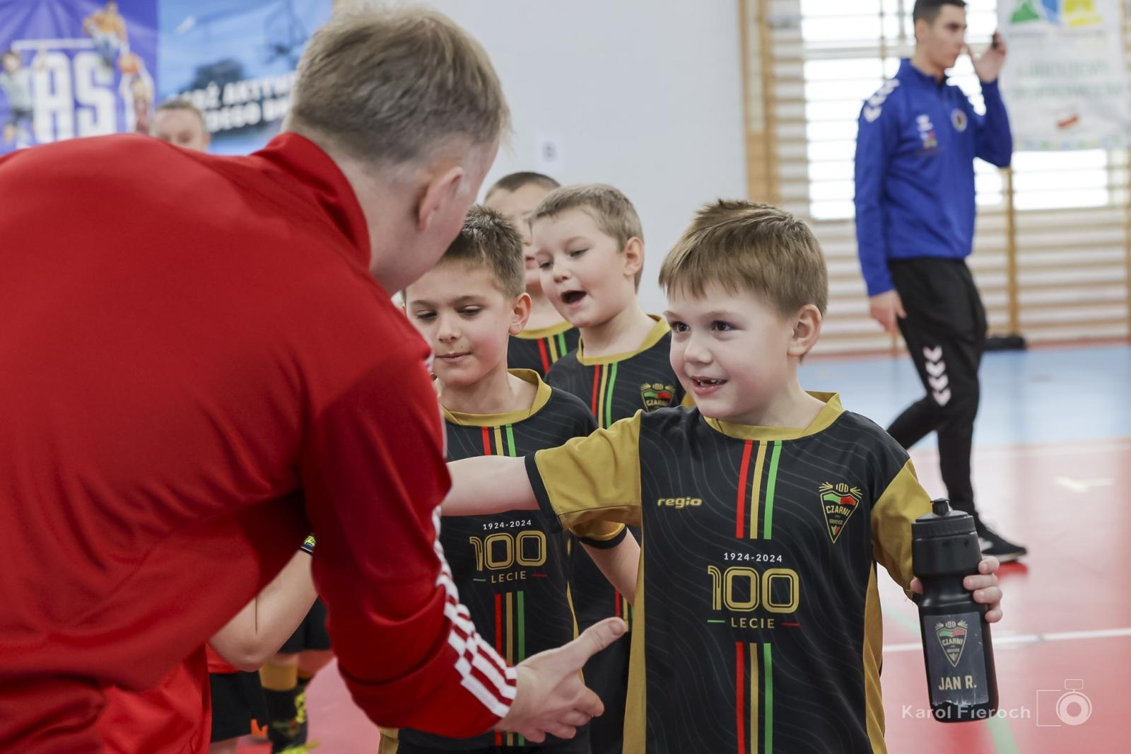 Zdjęcie w galerii na portalu naszraciborz.pl: Zacięta rywalizacja młodych piłkarzy w Krzanowicach [FOTO] wiadomości z regionu