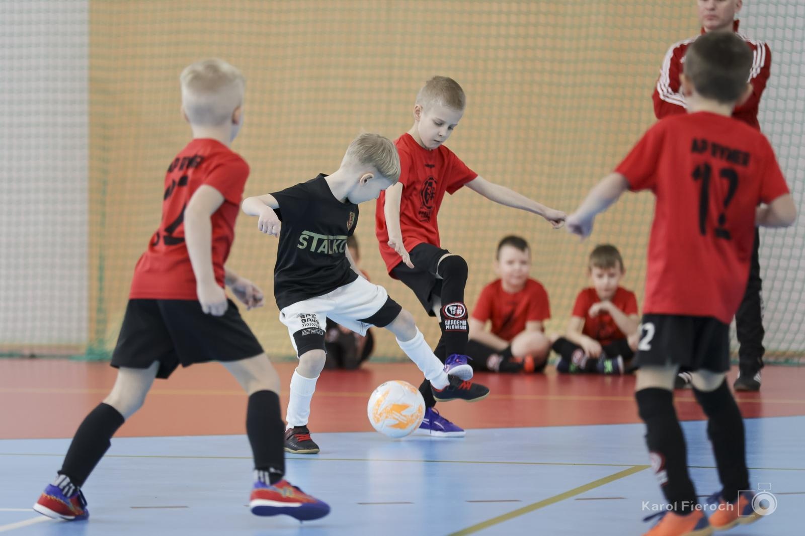 Zdjęcie w galerii na portalu naszraciborz.pl: Zacięta rywalizacja młodych piłkarzy w Krzanowicach [FOTO] wiadomości z regionu