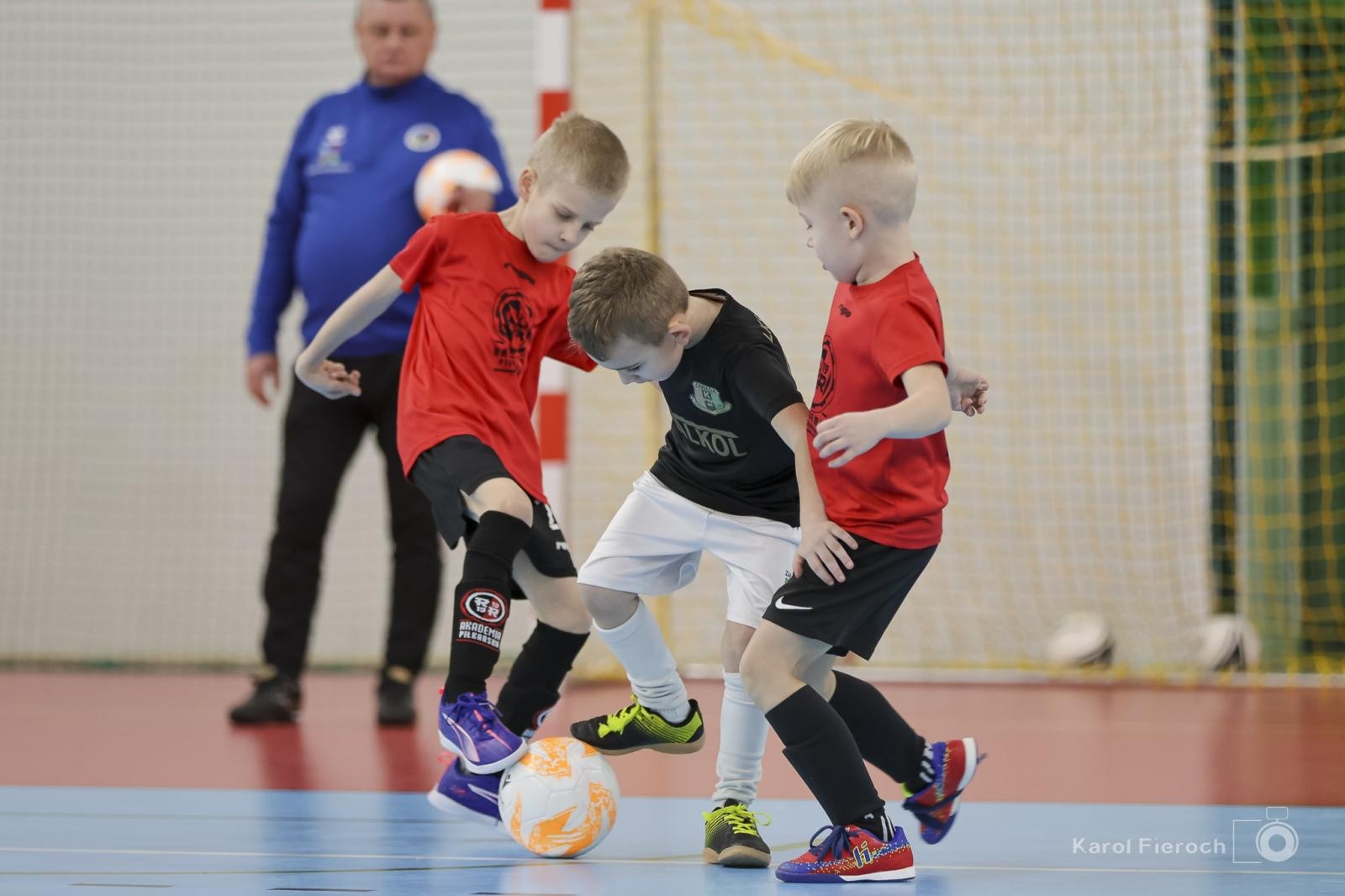 Zdjęcie w galerii na portalu naszraciborz.pl: Zacięta rywalizacja młodych piłkarzy w Krzanowicach [FOTO] wiadomości z regionu
