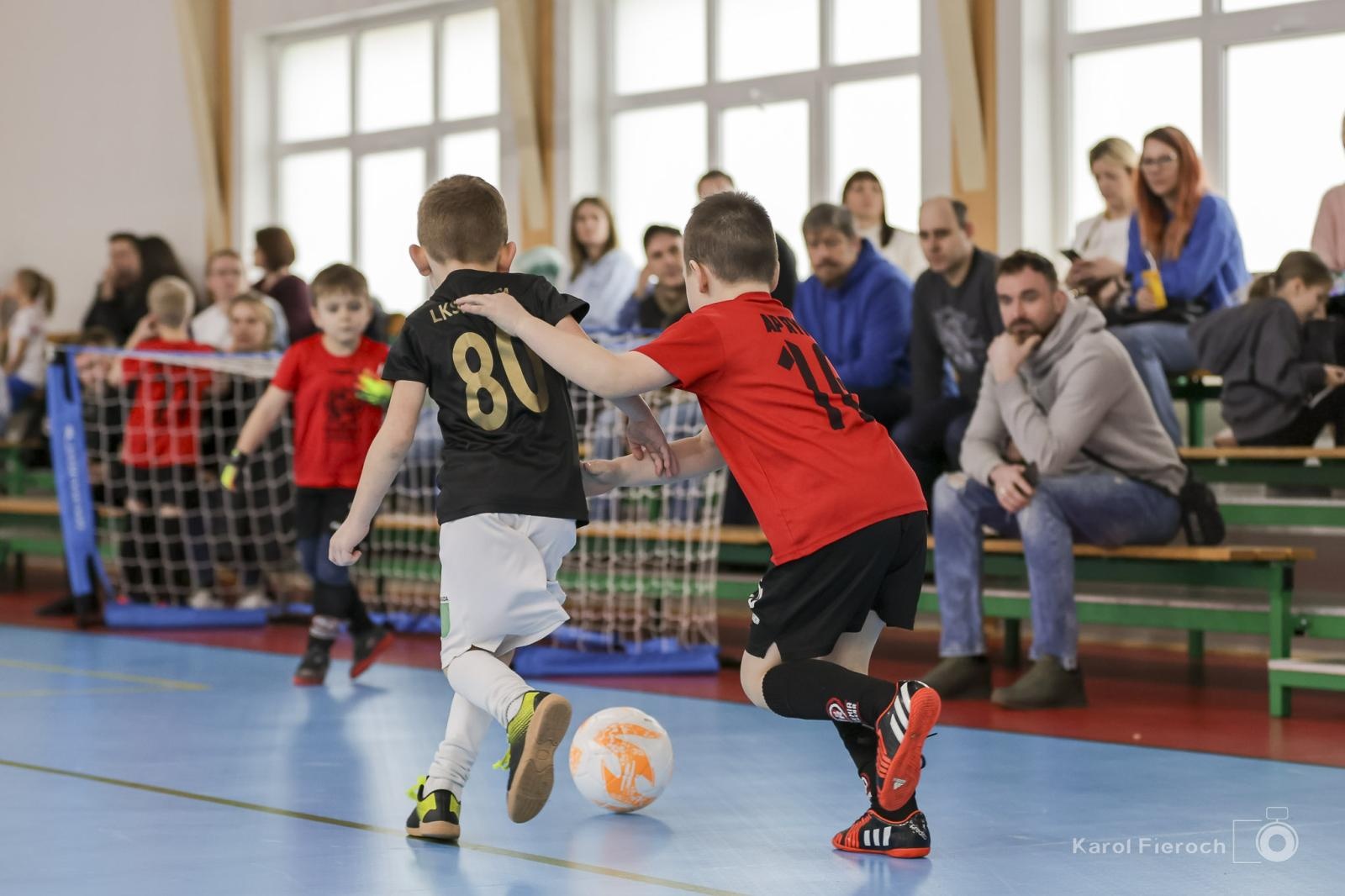 Zdjęcie w galerii na portalu naszraciborz.pl: Zacięta rywalizacja młodych piłkarzy w Krzanowicach [FOTO] wiadomości z regionu