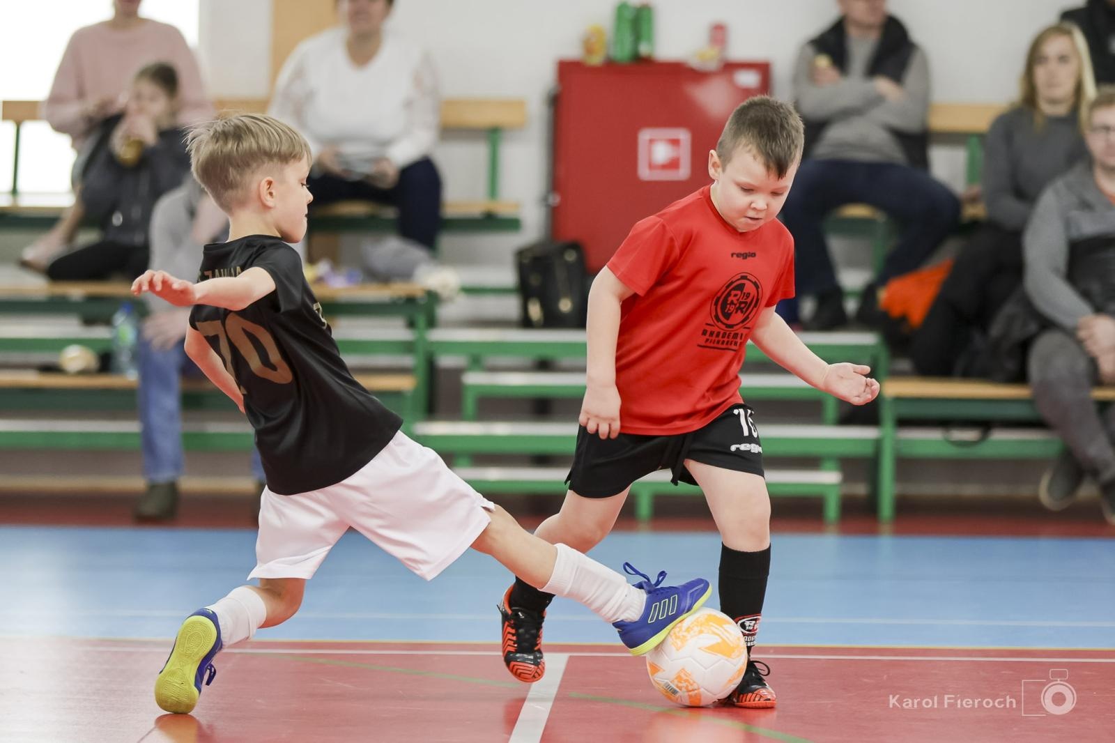 Zdjęcie w galerii na portalu naszraciborz.pl: Zacięta rywalizacja młodych piłkarzy w Krzanowicach [FOTO] wiadomości z regionu