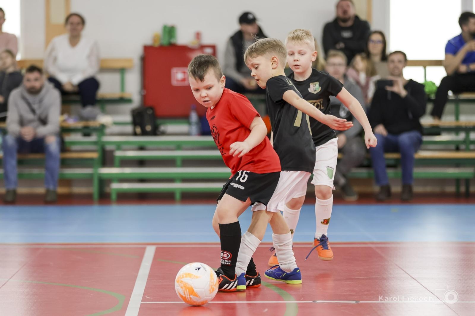 Zdjęcie w galerii na portalu naszraciborz.pl: Zacięta rywalizacja młodych piłkarzy w Krzanowicach [FOTO] wiadomości z regionu