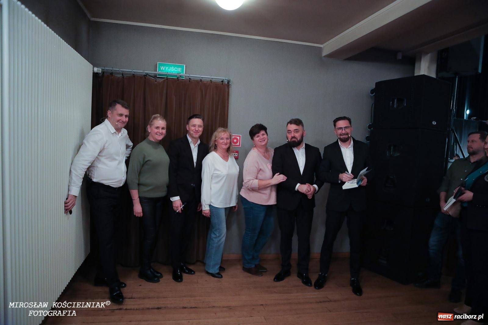 Zdjęcie w galerii na portalu naszraciborz.pl: Z żartami nie ma żartów. Kabaret Młodych Panów w Raciborzu [FOTO] wiadomości z regionu