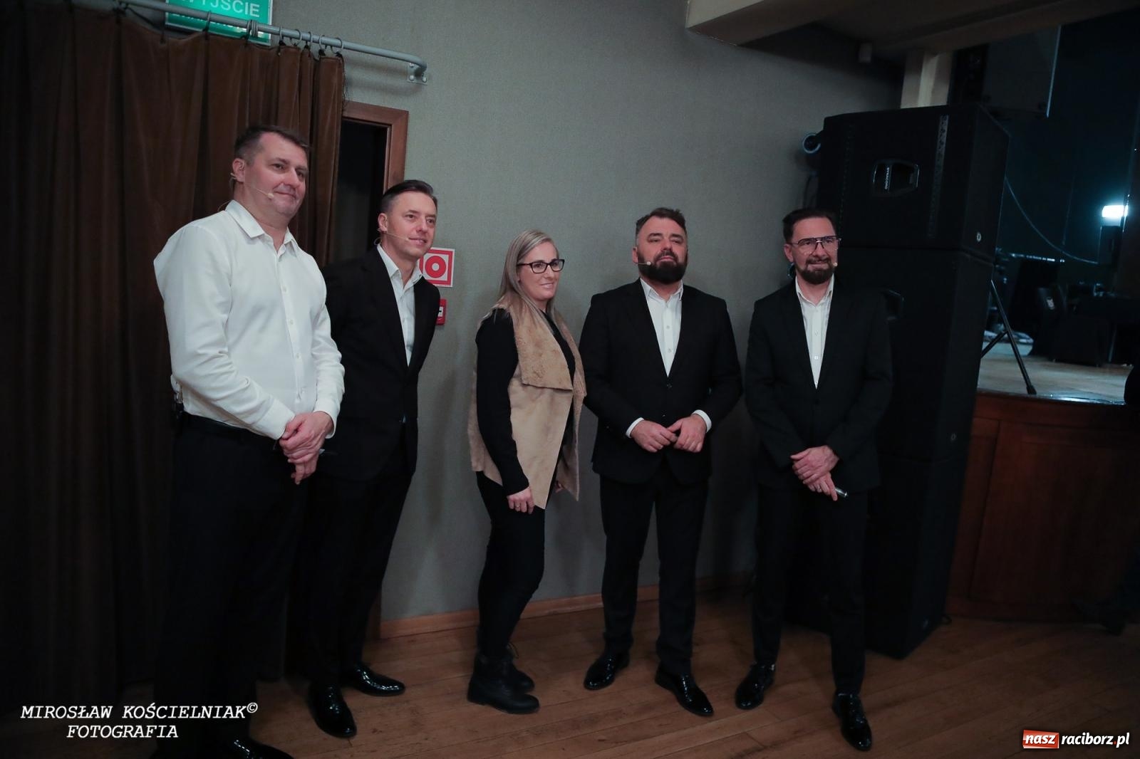 Zdjęcie w galerii na portalu naszraciborz.pl: Z żartami nie ma żartów. Kabaret Młodych Panów w Raciborzu [FOTO] wiadomości z regionu