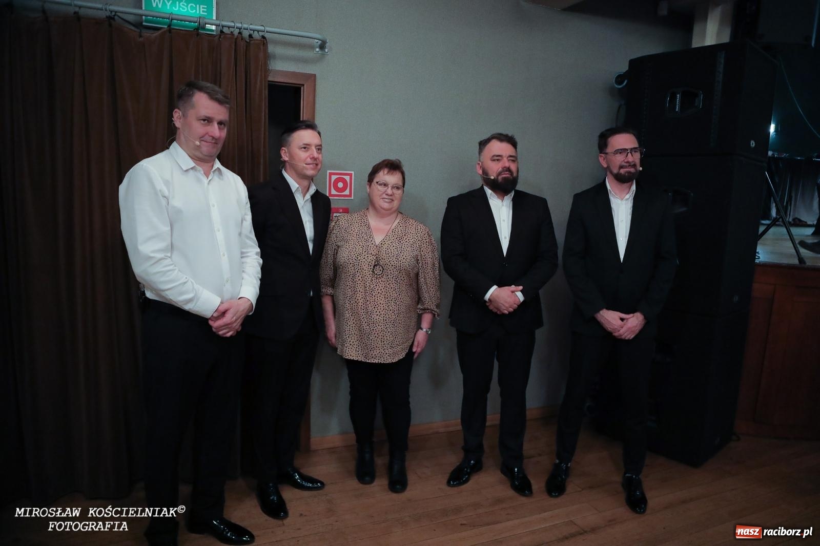 Zdjęcie w galerii na portalu naszraciborz.pl: Z żartami nie ma żartów. Kabaret Młodych Panów w Raciborzu [FOTO] wiadomości z regionu