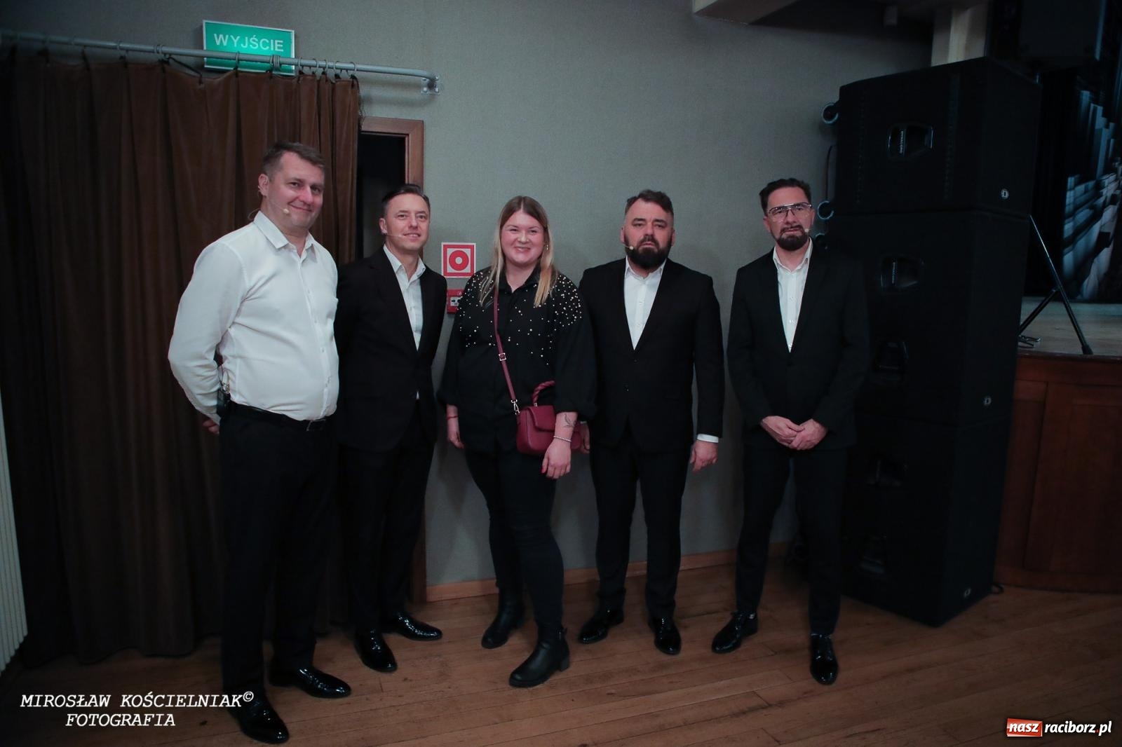 Zdjęcie w galerii na portalu naszraciborz.pl: Z żartami nie ma żartów. Kabaret Młodych Panów w Raciborzu [FOTO] wiadomości z regionu