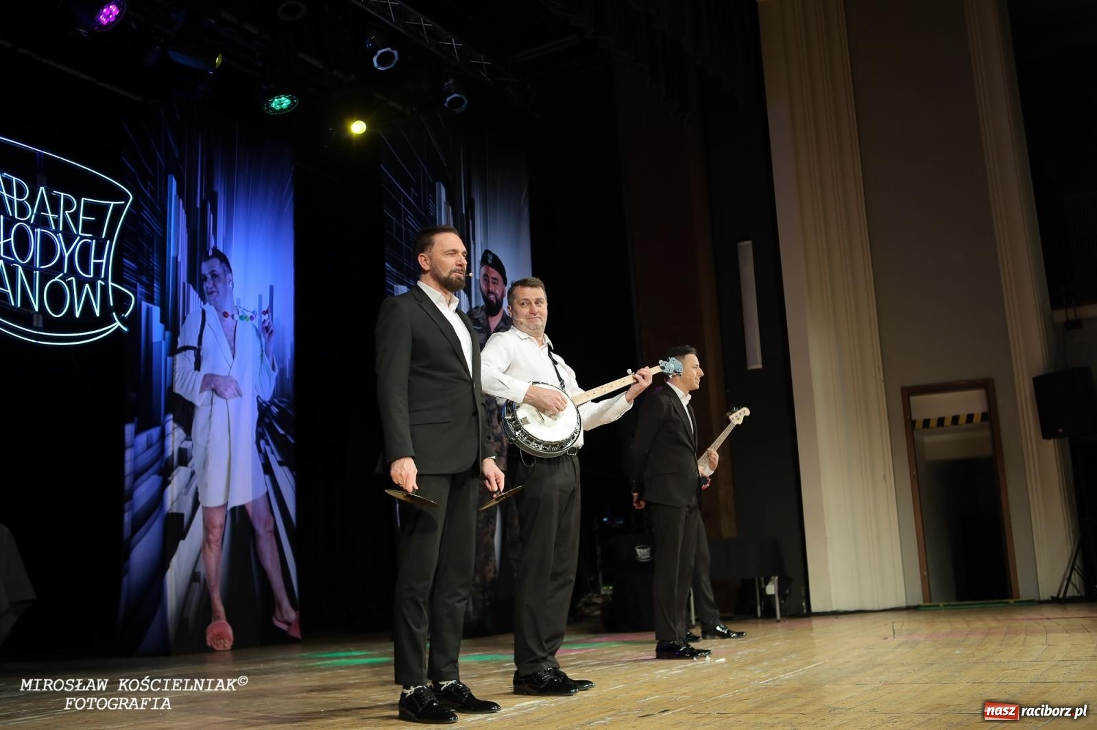 Zdjęcie w galerii na portalu naszraciborz.pl: Z żartami nie ma żartów. Kabaret Młodych Panów w Raciborzu [FOTO] wiadomości z regionu