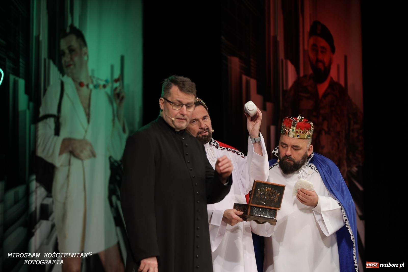 Zdjęcie w galerii na portalu naszraciborz.pl: Z żartami nie ma żartów. Kabaret Młodych Panów w Raciborzu [FOTO] wiadomości z regionu