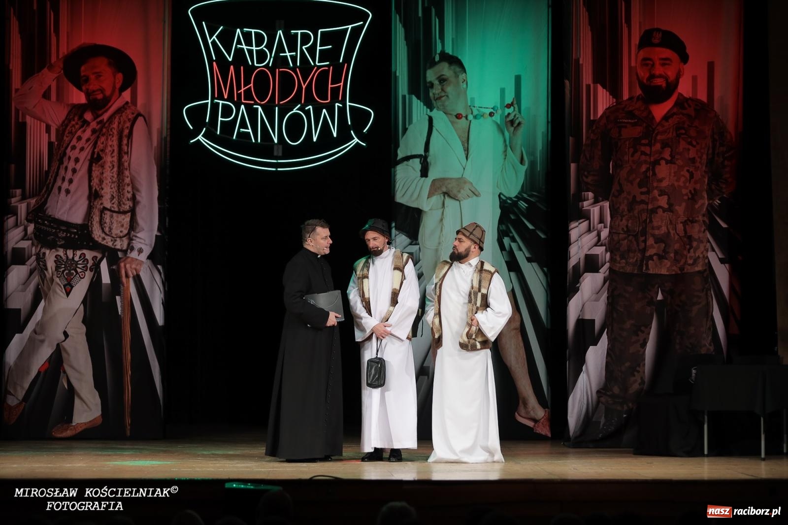 Zdjęcie w galerii na portalu naszraciborz.pl: Z żartami nie ma żartów. Kabaret Młodych Panów w Raciborzu [FOTO] wiadomości z regionu