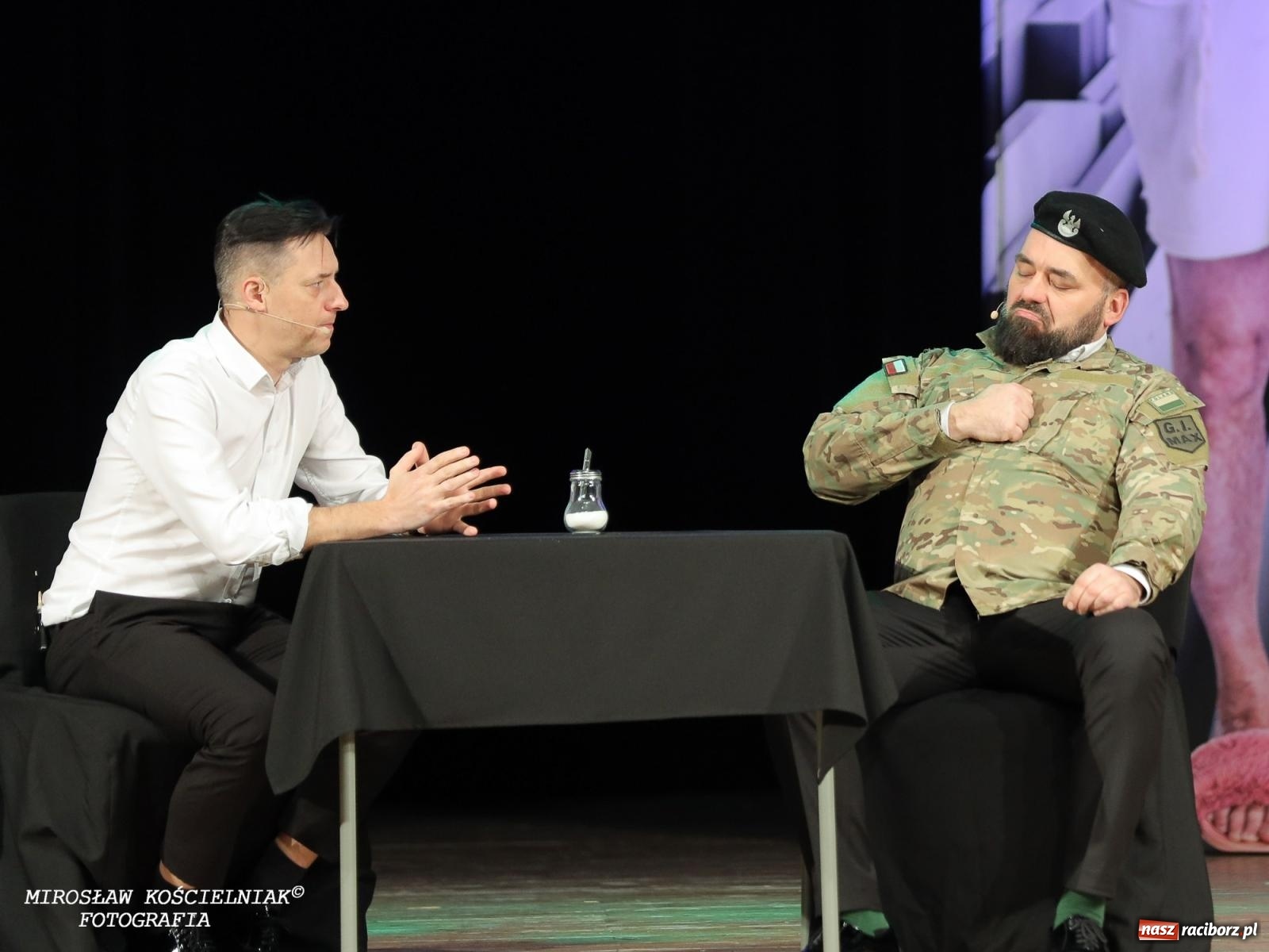 Zdjęcie w galerii na portalu naszraciborz.pl: Z żartami nie ma żartów. Kabaret Młodych Panów w Raciborzu [FOTO] wiadomości z regionu