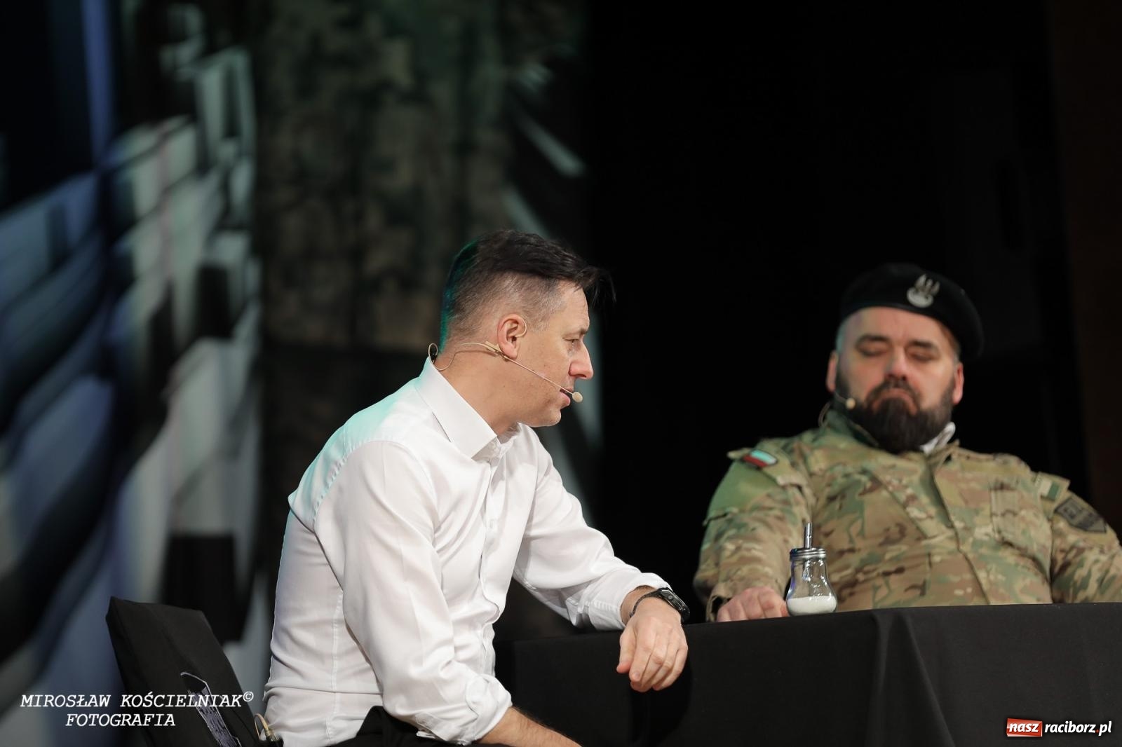 Zdjęcie w galerii na portalu naszraciborz.pl: Z żartami nie ma żartów. Kabaret Młodych Panów w Raciborzu [FOTO] wiadomości z regionu