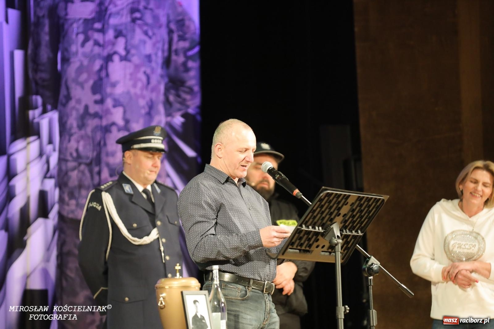 Zdjęcie w galerii na portalu naszraciborz.pl: Z żartami nie ma żartów. Kabaret Młodych Panów w Raciborzu [FOTO] wiadomości z regionu