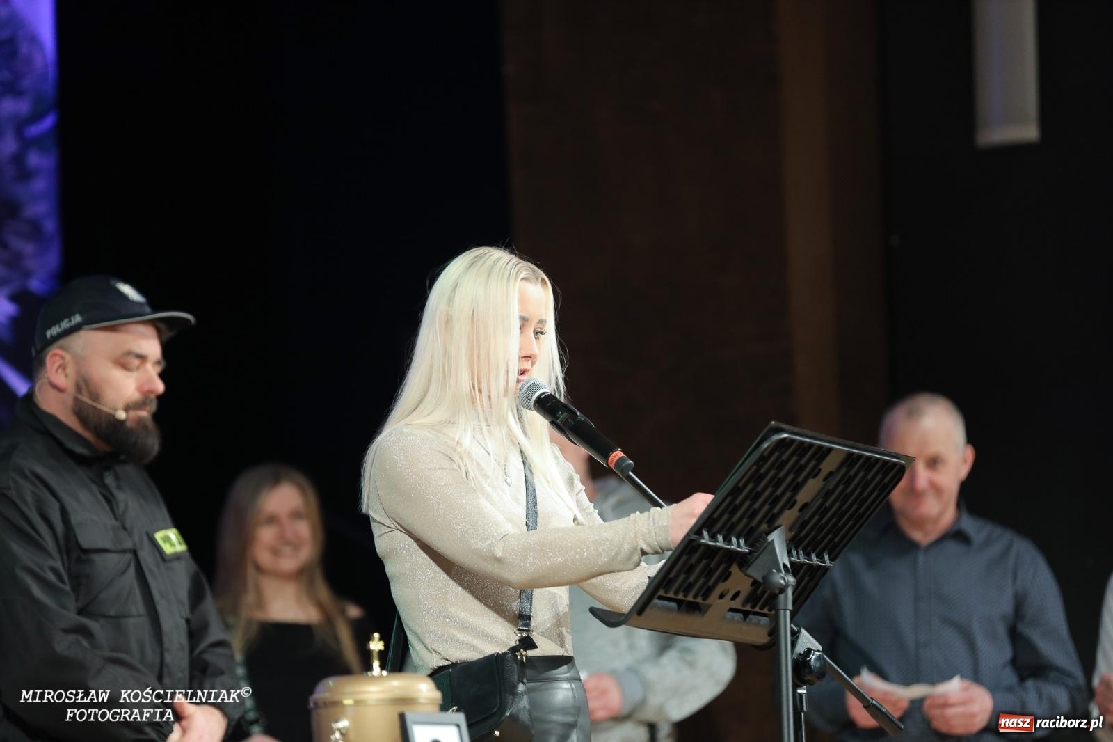 Zdjęcie w galerii na portalu naszraciborz.pl: Z żartami nie ma żartów. Kabaret Młodych Panów w Raciborzu [FOTO] wiadomości z regionu