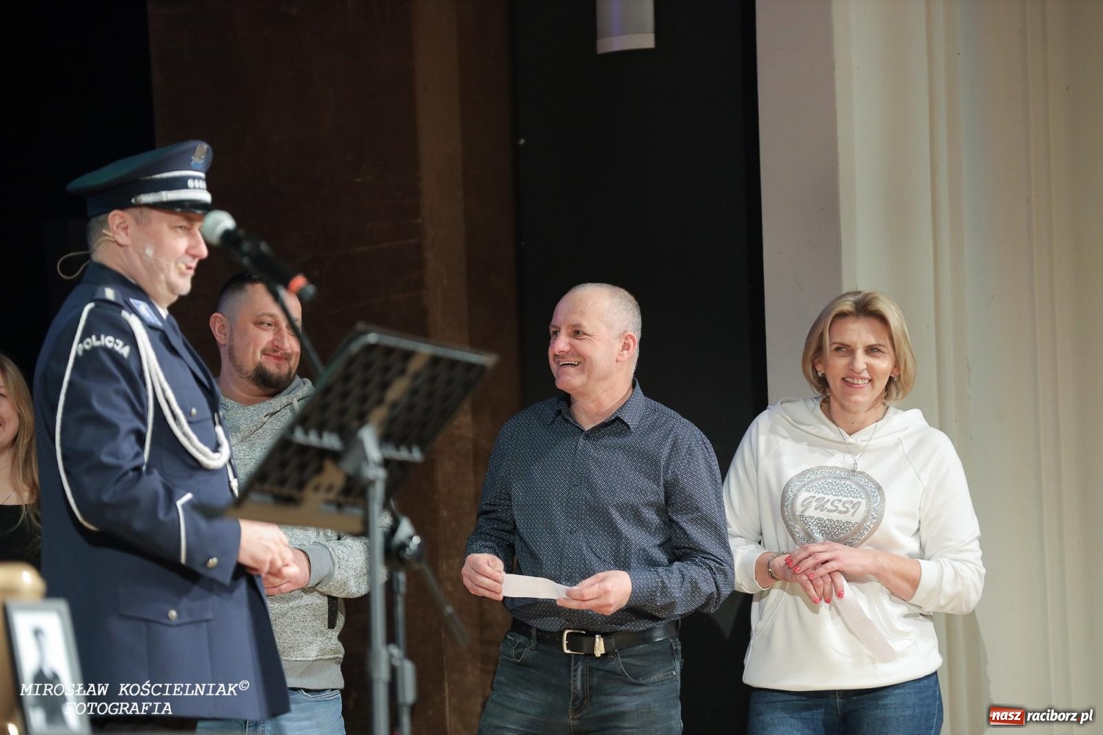 Zdjęcie w galerii na portalu naszraciborz.pl: Z żartami nie ma żartów. Kabaret Młodych Panów w Raciborzu [FOTO] wiadomości z regionu