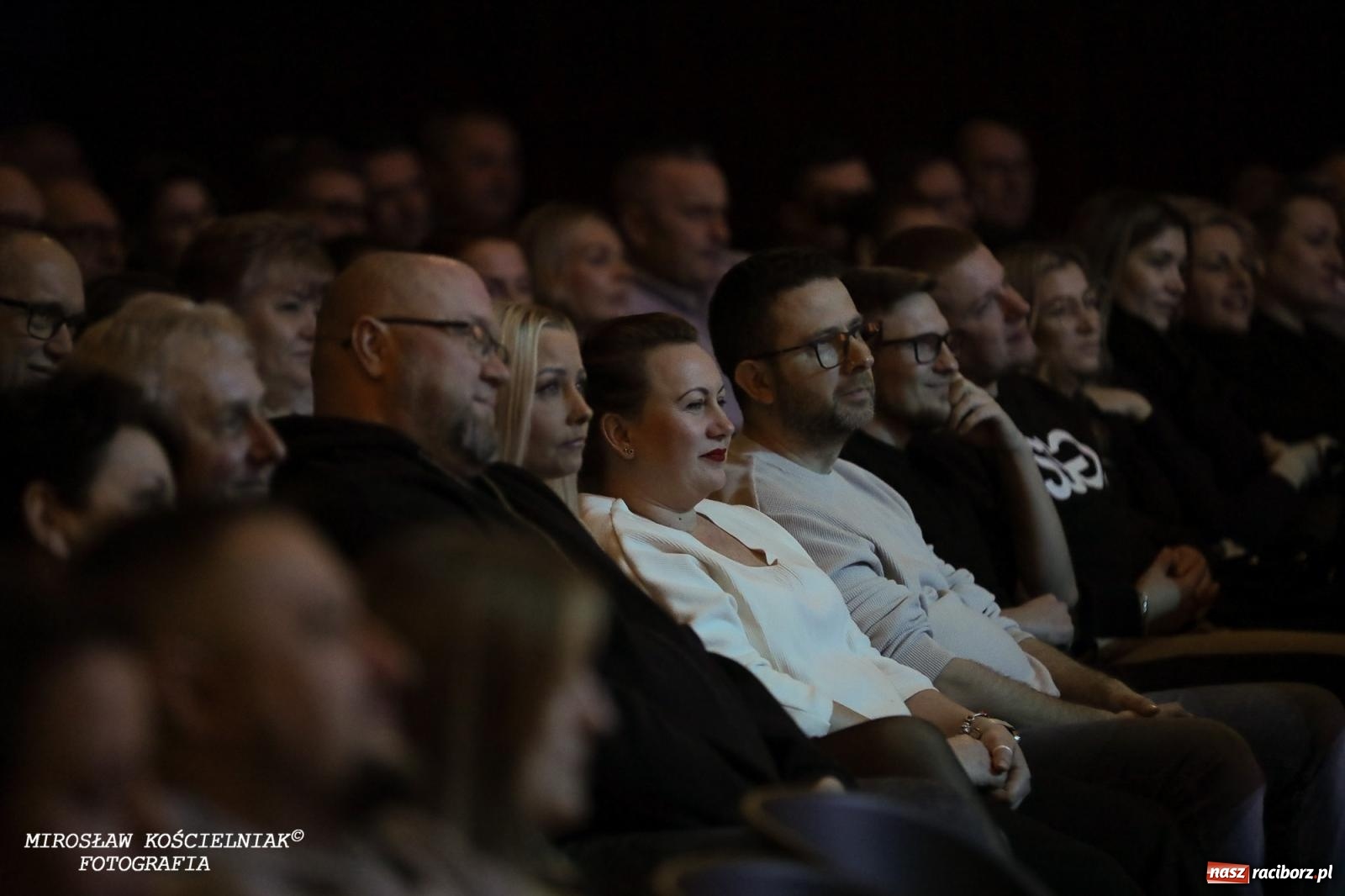 Zdjęcie w galerii na portalu naszraciborz.pl: Z żartami nie ma żartów. Kabaret Młodych Panów w Raciborzu [FOTO] wiadomości z regionu