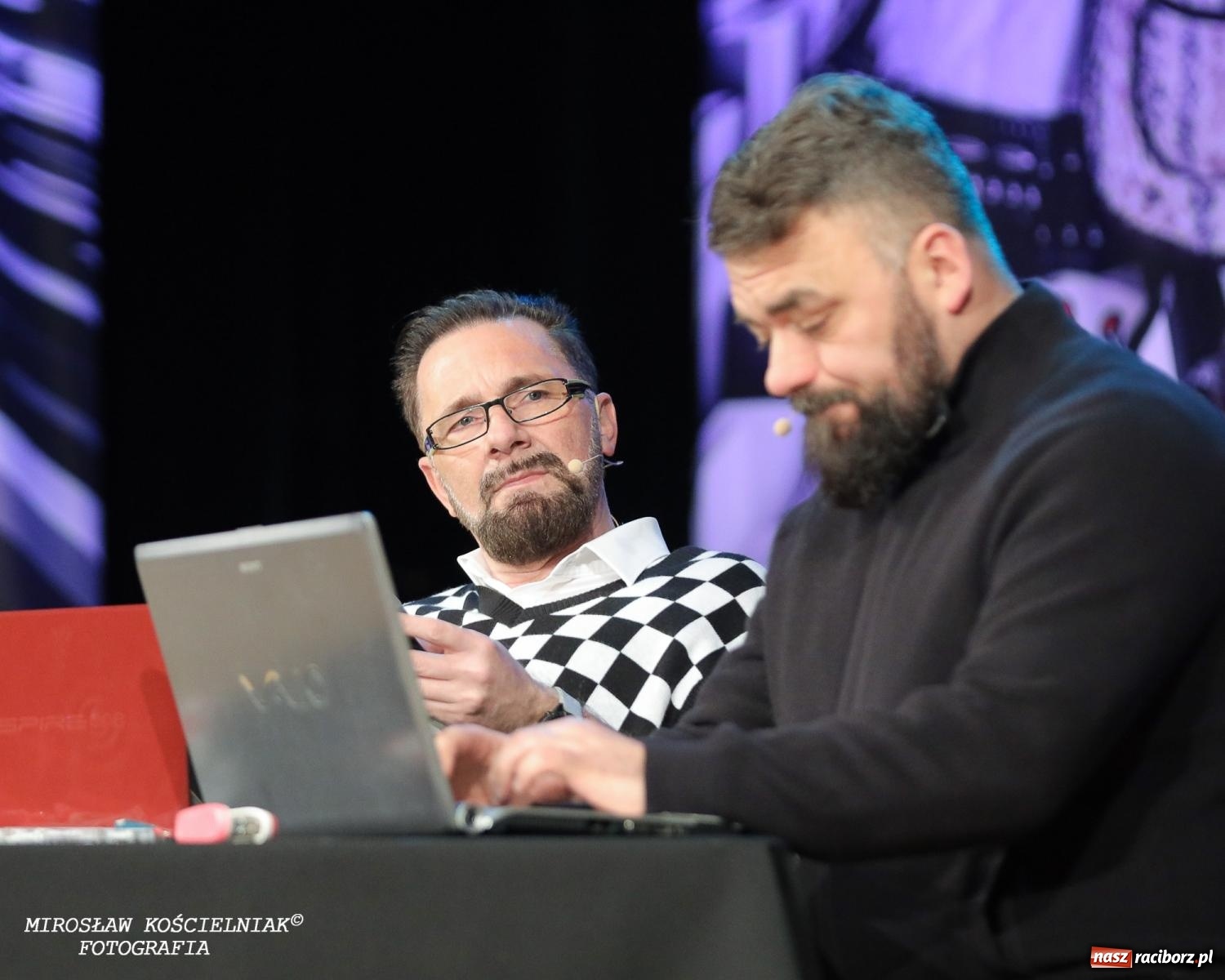 Zdjęcie w galerii na portalu naszraciborz.pl: Z żartami nie ma żartów. Kabaret Młodych Panów w Raciborzu [FOTO] wiadomości z regionu