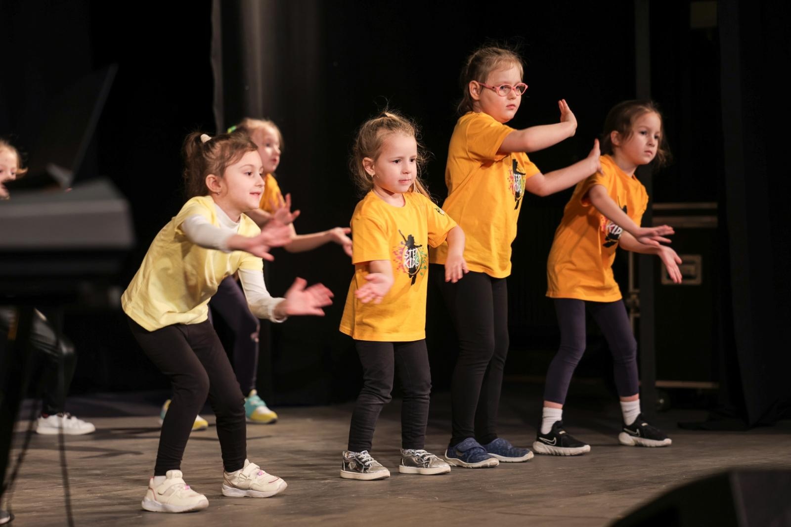 Zdjęcie w galerii na portalu naszraciborz.pl: Wieczór Otwartego Mikrofonu - muzyka, taniec, poezja, czyli Sztuka Emocji! wiadomości z regionu
