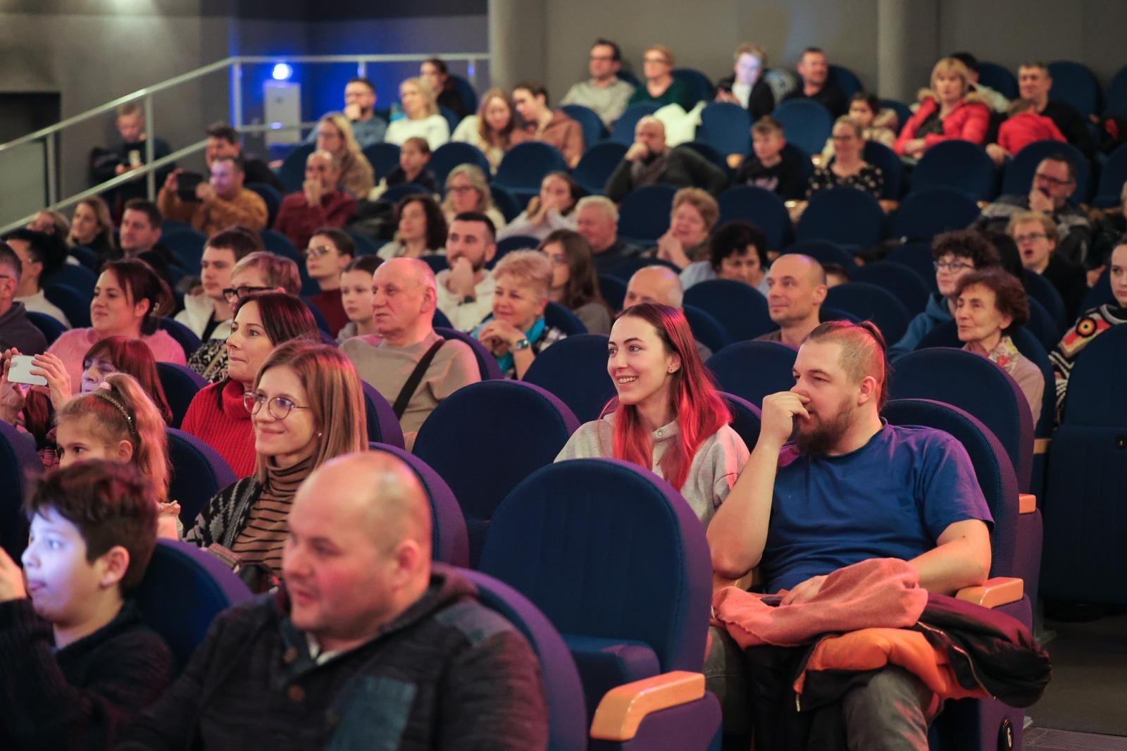 Zdjęcie w galerii na portalu naszraciborz.pl: Wieczór Otwartego Mikrofonu - muzyka, taniec, poezja, czyli Sztuka Emocji! wiadomości z regionu