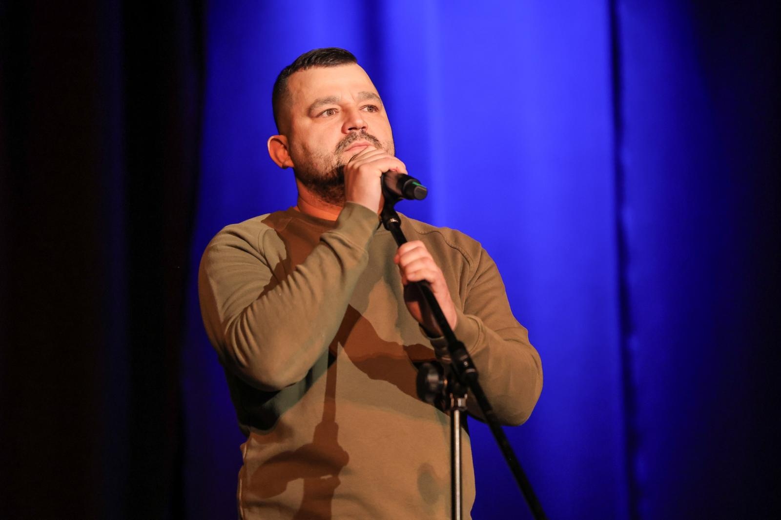 Zdjęcie w galerii na portalu naszraciborz.pl: Wieczór Otwartego Mikrofonu - muzyka, taniec, poezja, czyli Sztuka Emocji! wiadomości z regionu