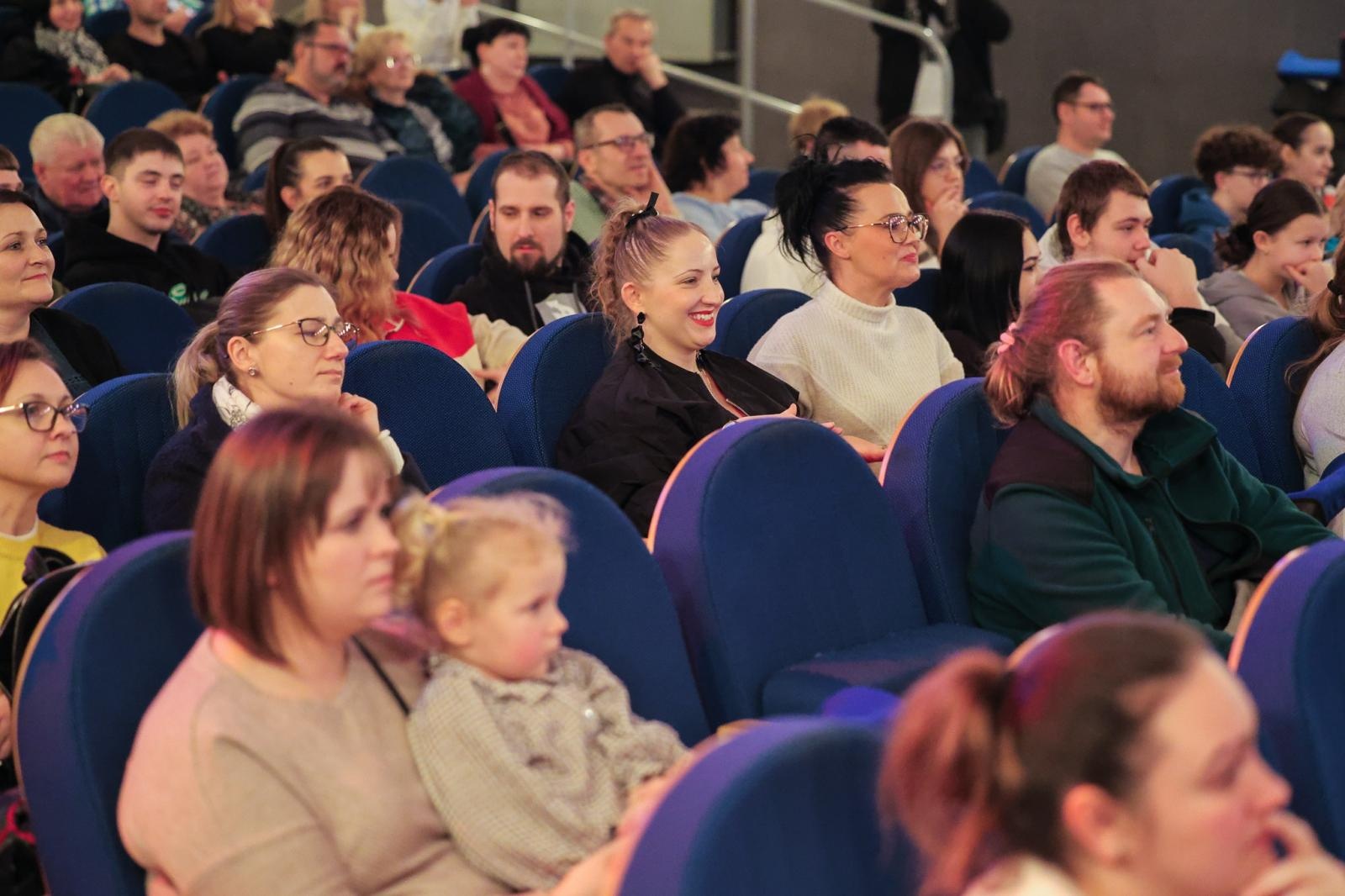 Zdjęcie w galerii na portalu naszraciborz.pl: Wieczór Otwartego Mikrofonu - muzyka, taniec, poezja, czyli Sztuka Emocji! wiadomości z regionu