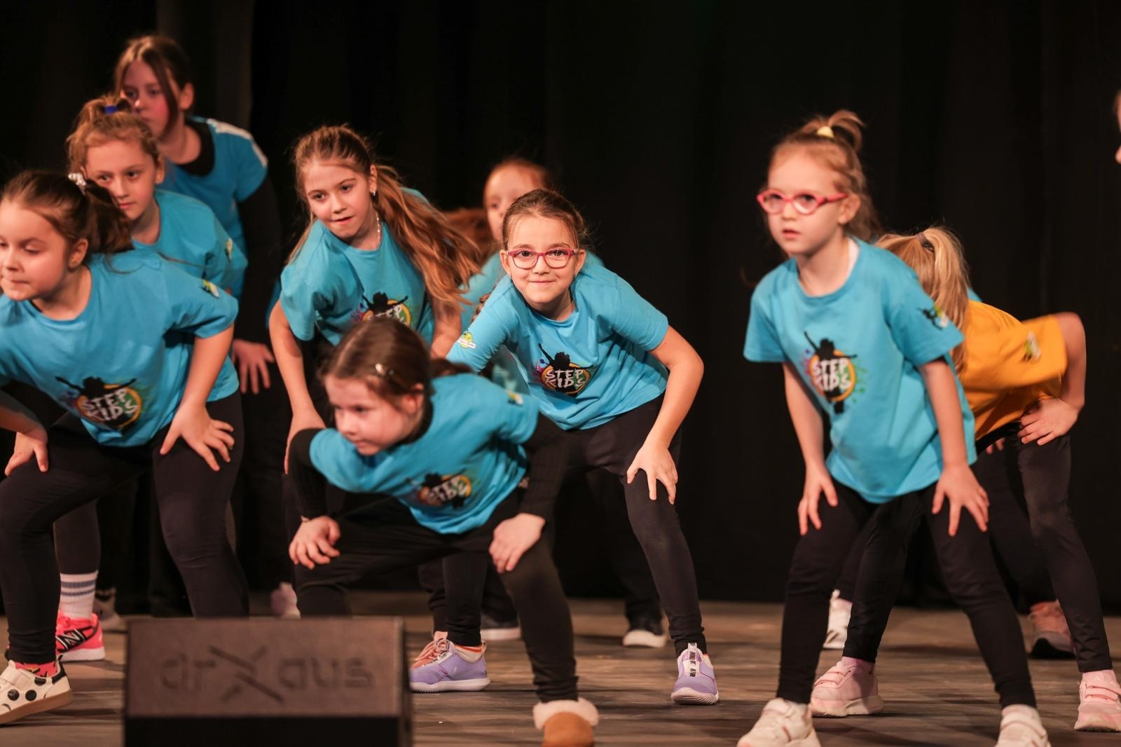 Zdjęcie w galerii na portalu naszraciborz.pl: Wieczór Otwartego Mikrofonu - muzyka, taniec, poezja, czyli Sztuka Emocji! wiadomości z regionu