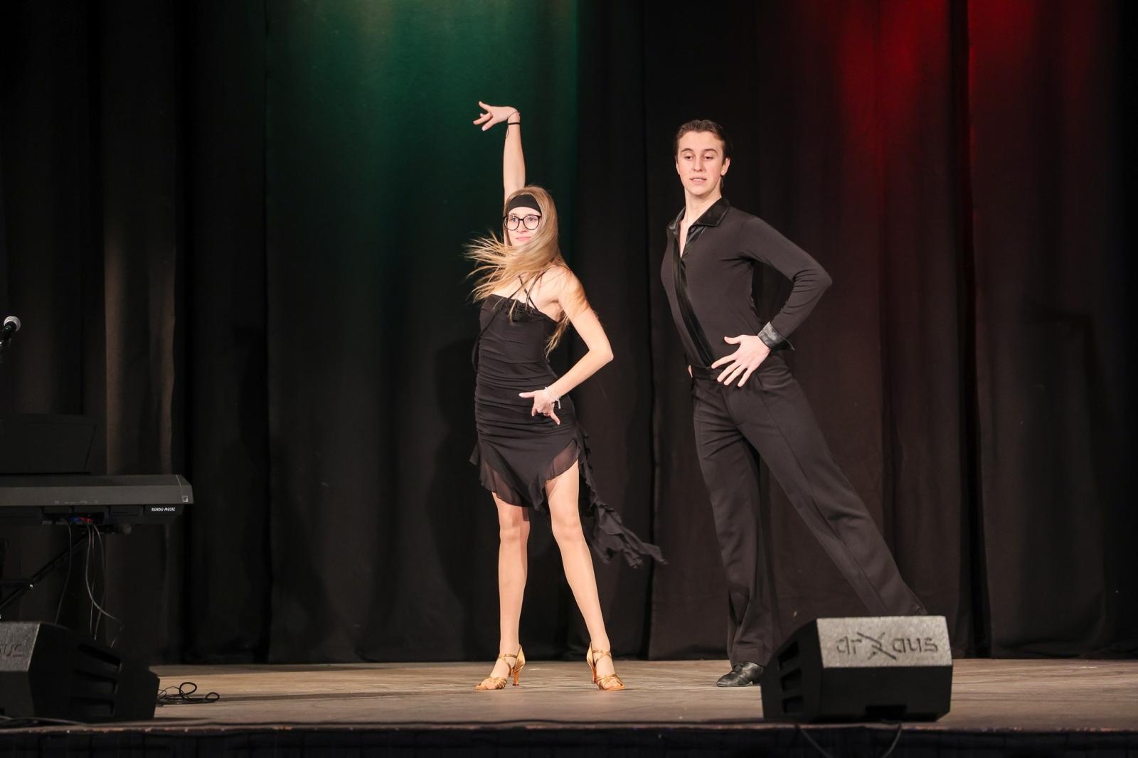 Zdjęcie w galerii na portalu naszraciborz.pl: Wieczór Otwartego Mikrofonu - muzyka, taniec, poezja, czyli Sztuka Emocji! wiadomości z regionu