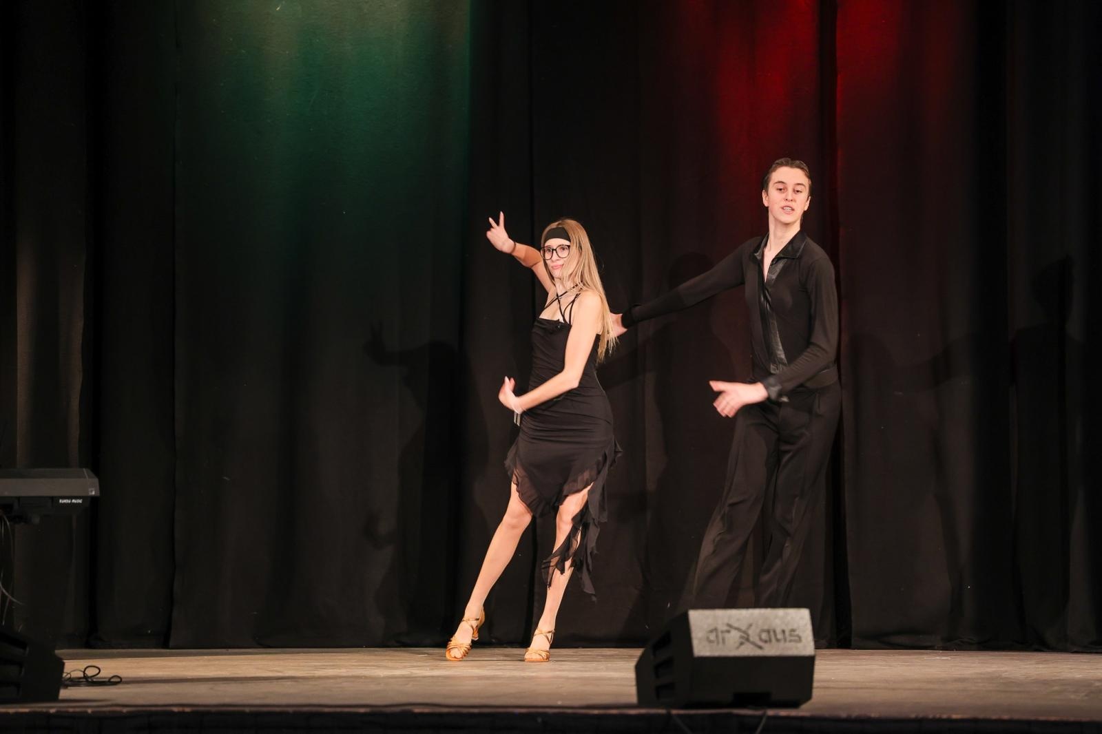 Zdjęcie w galerii na portalu naszraciborz.pl: Wieczór Otwartego Mikrofonu - muzyka, taniec, poezja, czyli Sztuka Emocji! wiadomości z regionu