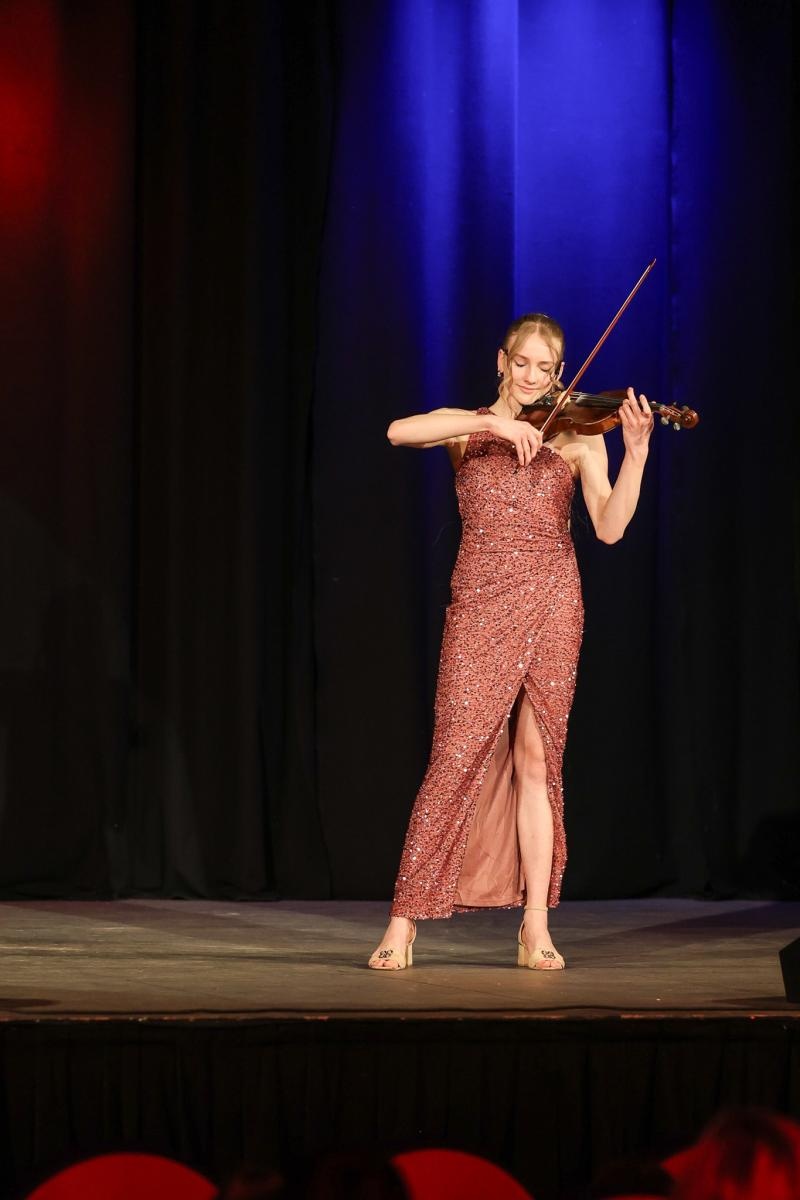 Zdjęcie w galerii na portalu naszraciborz.pl: Wieczór Otwartego Mikrofonu - muzyka, taniec, poezja, czyli Sztuka Emocji! wiadomości z regionu