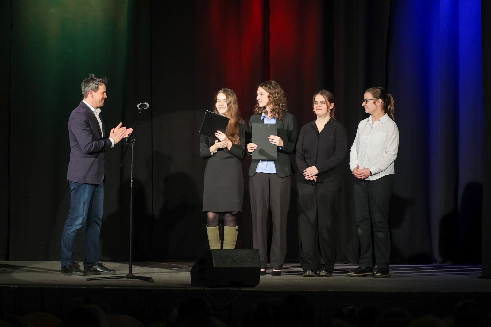 Zdjęcie w galerii na portalu naszraciborz.pl: Wieczór Otwartego Mikrofonu - muzyka, taniec, poezja, czyli Sztuka Emocji! wiadomości z regionu