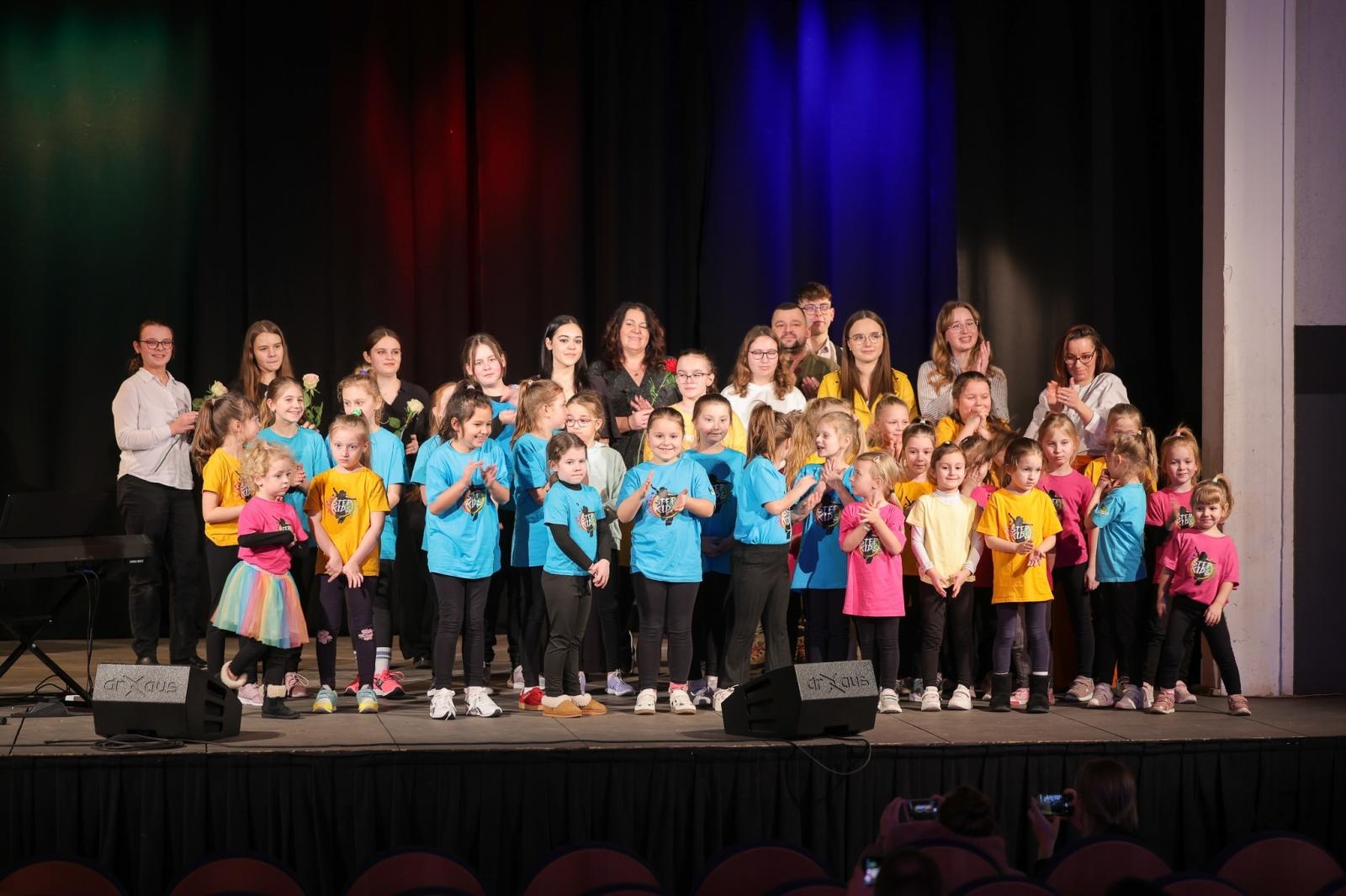 Zdjęcie w galerii na portalu naszraciborz.pl: Wieczór Otwartego Mikrofonu - muzyka, taniec, poezja, czyli Sztuka Emocji! wiadomości z regionu
