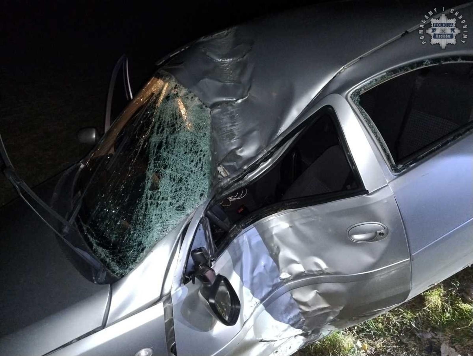 Zdjęcie w galerii na portalu naszraciborz.pl: Groźne zdarzenie drogowe w Brzeźnicy wiadomości z regionu