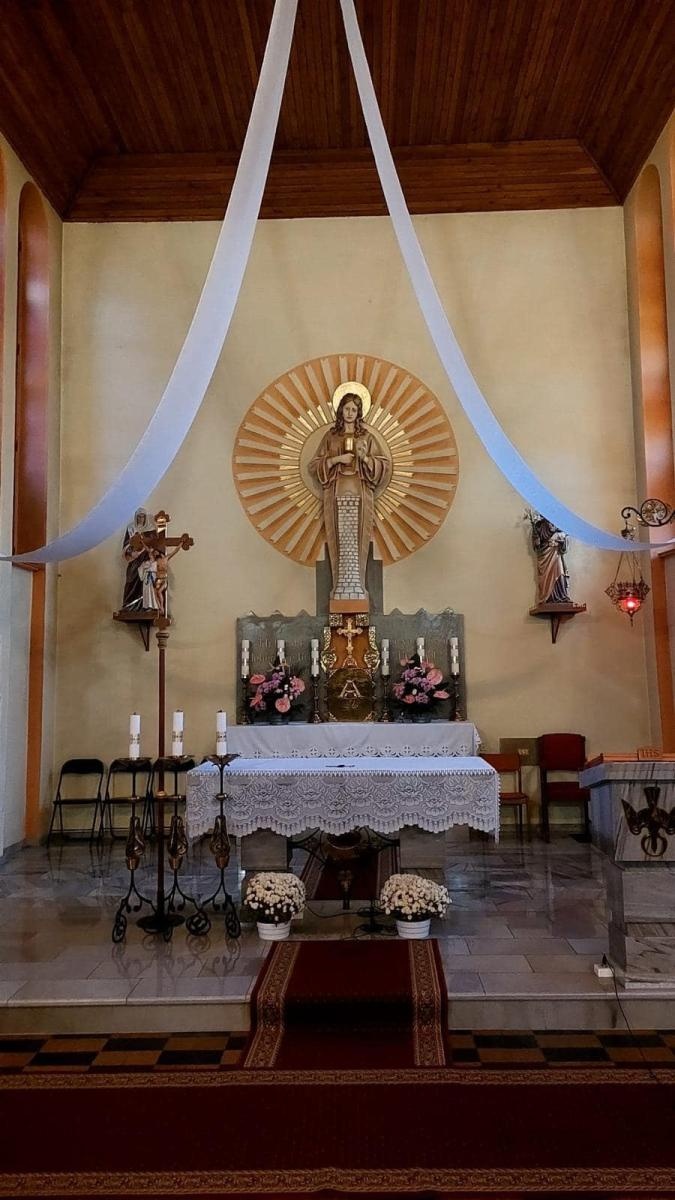 Zdjęcie w galerii na portalu naszraciborz.pl: Kradzież w kościele w Pietraszynie. Łupem złodzieja padł krzyż wiadomości z regionu