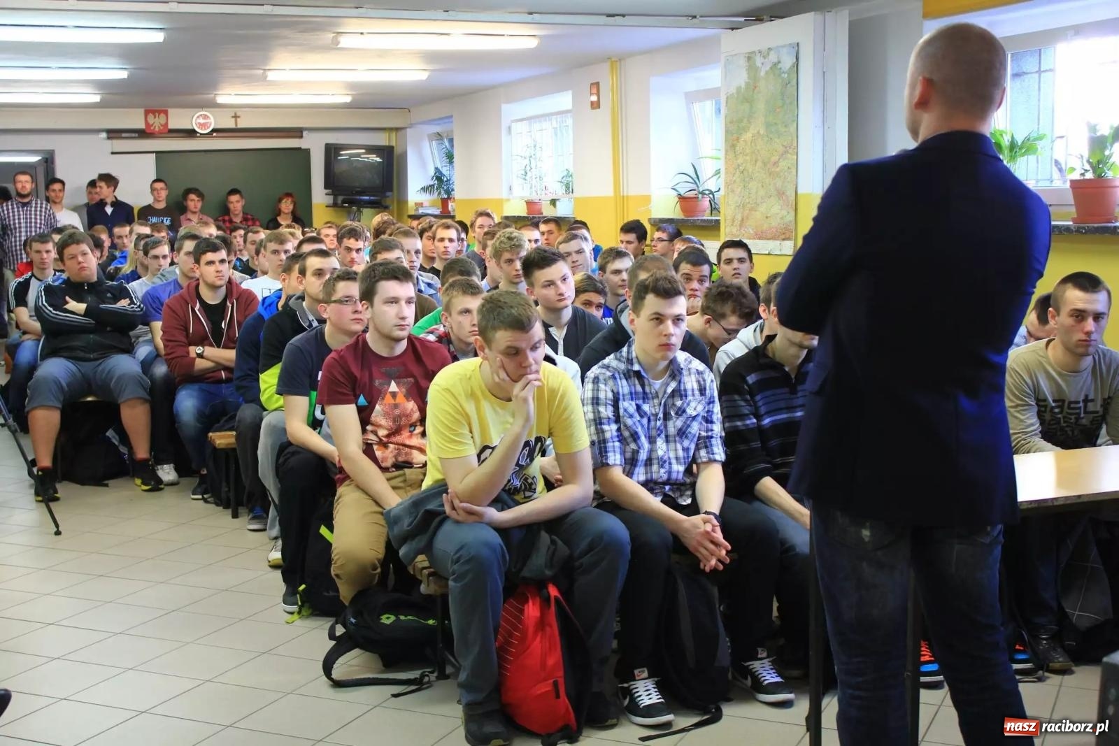 Zdjęcie w galerii na portalu naszraciborz.pl: Kto by pomyślał, że o naszym Rafałku będzie tak głośno wiadomości z regionu