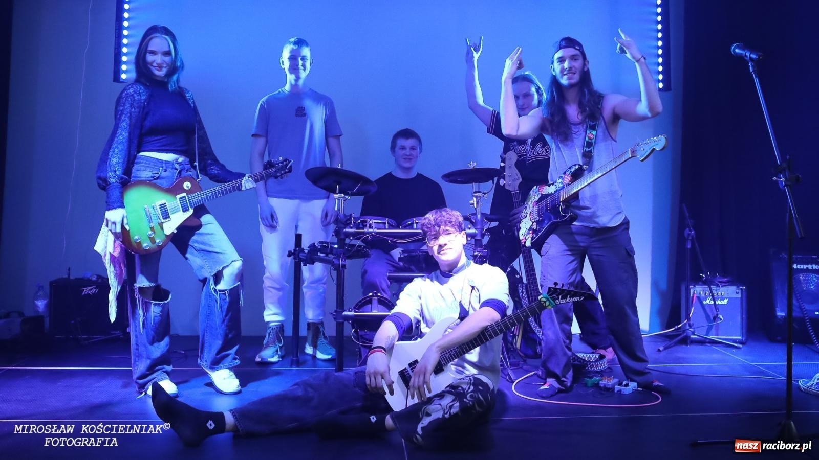 Zdjęcie w galerii na portalu naszraciborz.pl: Zespół Afera zadebiutował na scenie CKZiU nr 2 Mechanik wiadomości z regionu