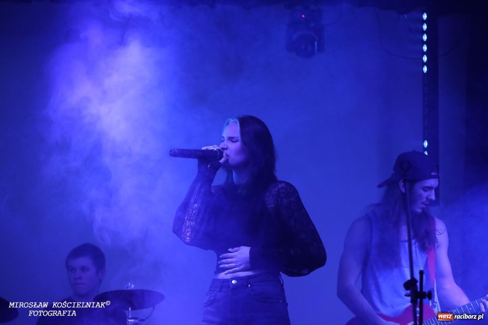 Zdjęcie w galerii na portalu naszraciborz.pl: Zespół Afera zadebiutował na scenie CKZiU nr 2 Mechanik wiadomości z regionu