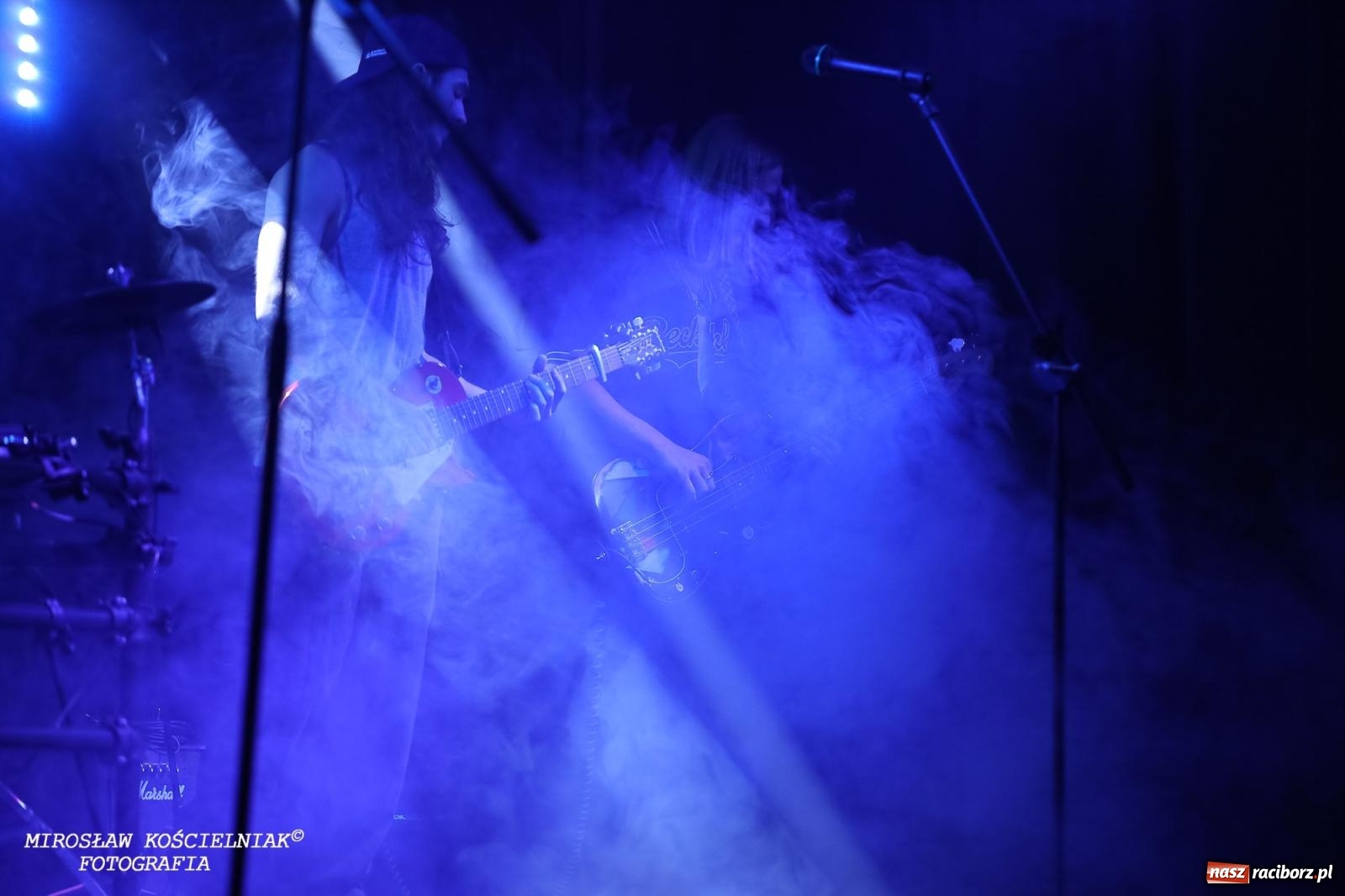 Zdjęcie w galerii na portalu naszraciborz.pl: Zespół Afera zadebiutował na scenie CKZiU nr 2 Mechanik wiadomości z regionu