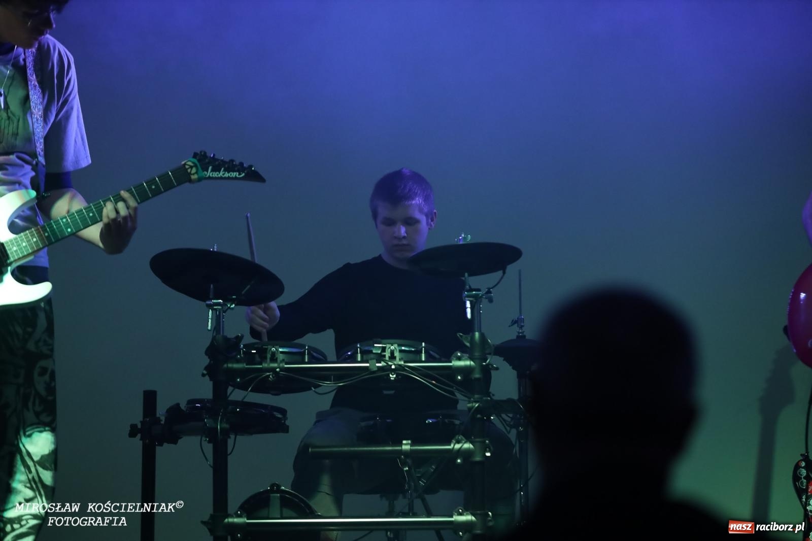 Zdjęcie w galerii na portalu naszraciborz.pl: Zespół Afera zadebiutował na scenie CKZiU nr 2 Mechanik wiadomości z regionu