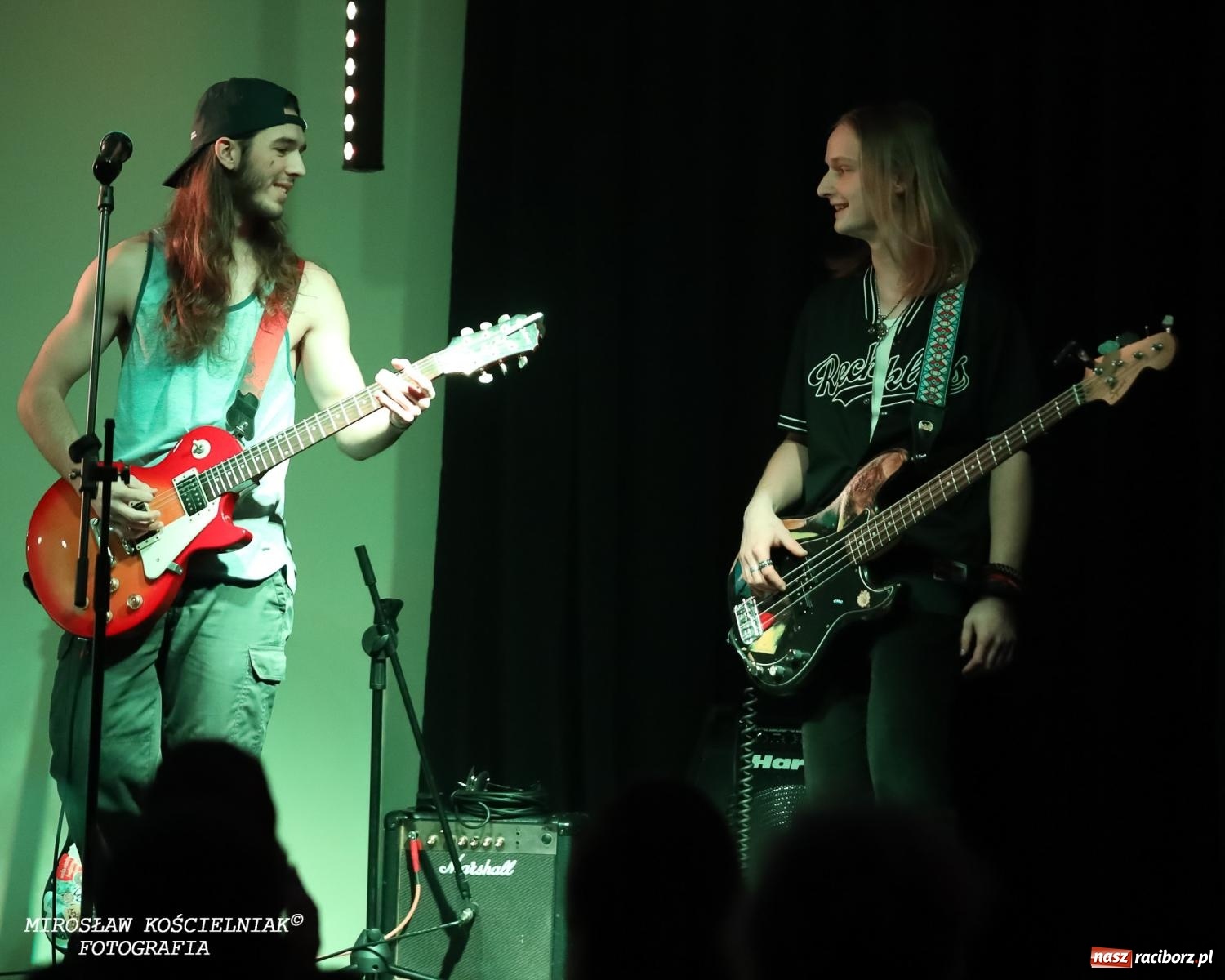 Zdjęcie w galerii na portalu naszraciborz.pl: Zespół Afera zadebiutował na scenie CKZiU nr 2 Mechanik wiadomości z regionu