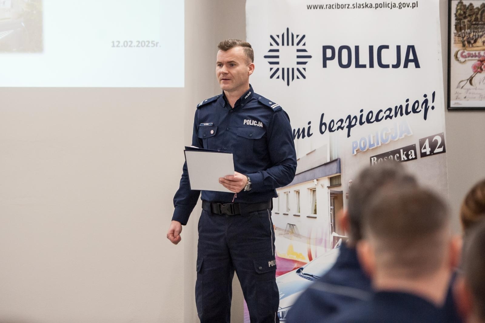 Zdjęcie w galerii na portalu naszraciborz.pl: Znamy policjantów roku w raciborskiej komendzie [FOTO i WIDEO] wiadomości z regionu