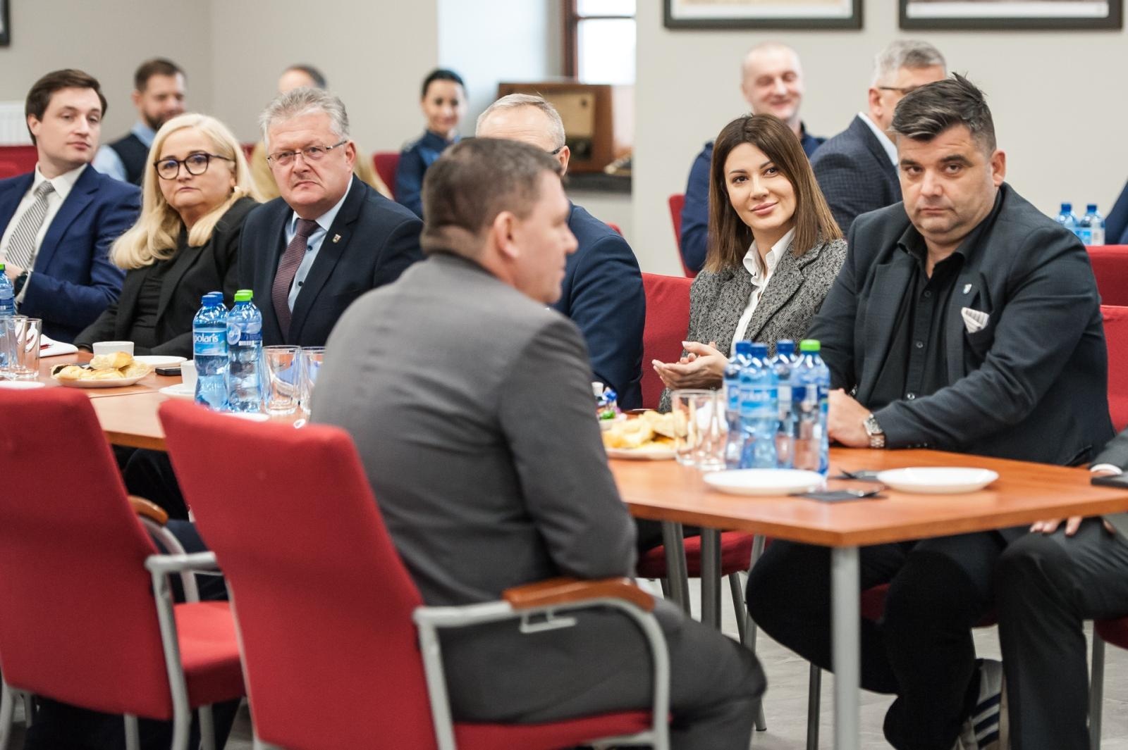 Zdjęcie w galerii na portalu naszraciborz.pl: Znamy policjantów roku w raciborskiej komendzie [FOTO i WIDEO] wiadomości z regionu