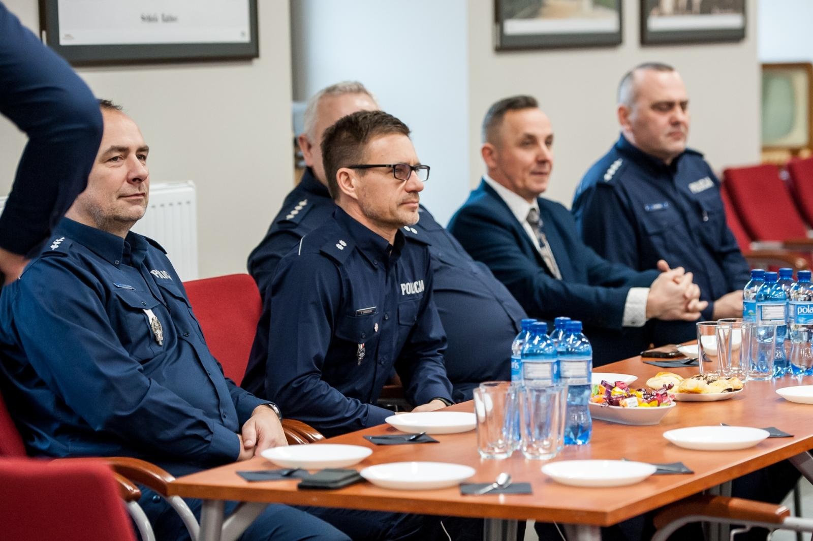 Zdjęcie w galerii na portalu naszraciborz.pl: Znamy policjantów roku w raciborskiej komendzie [FOTO i WIDEO] wiadomości z regionu