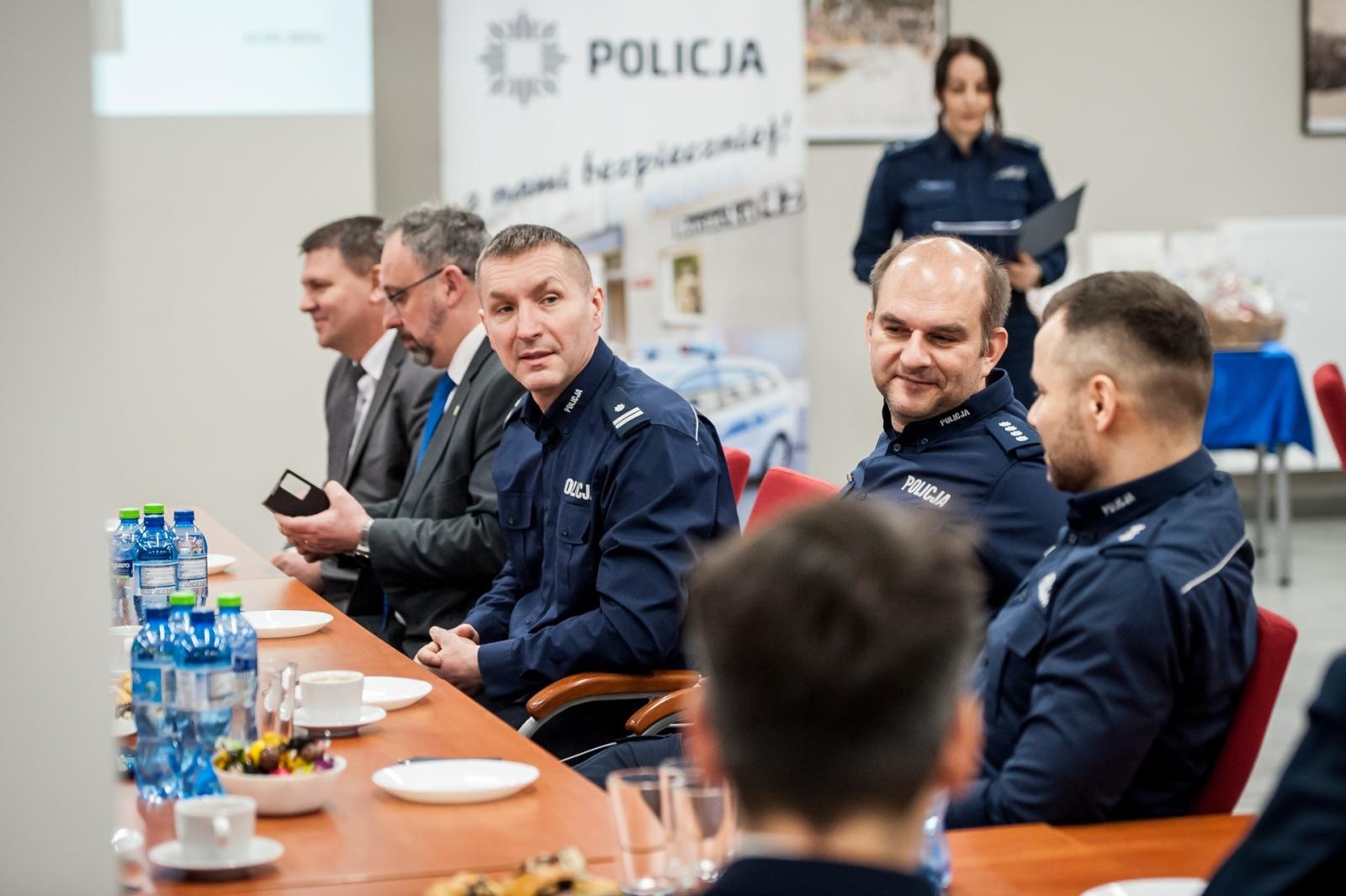 Zdjęcie w galerii na portalu naszraciborz.pl: Znamy policjantów roku w raciborskiej komendzie [FOTO i WIDEO] wiadomości z regionu